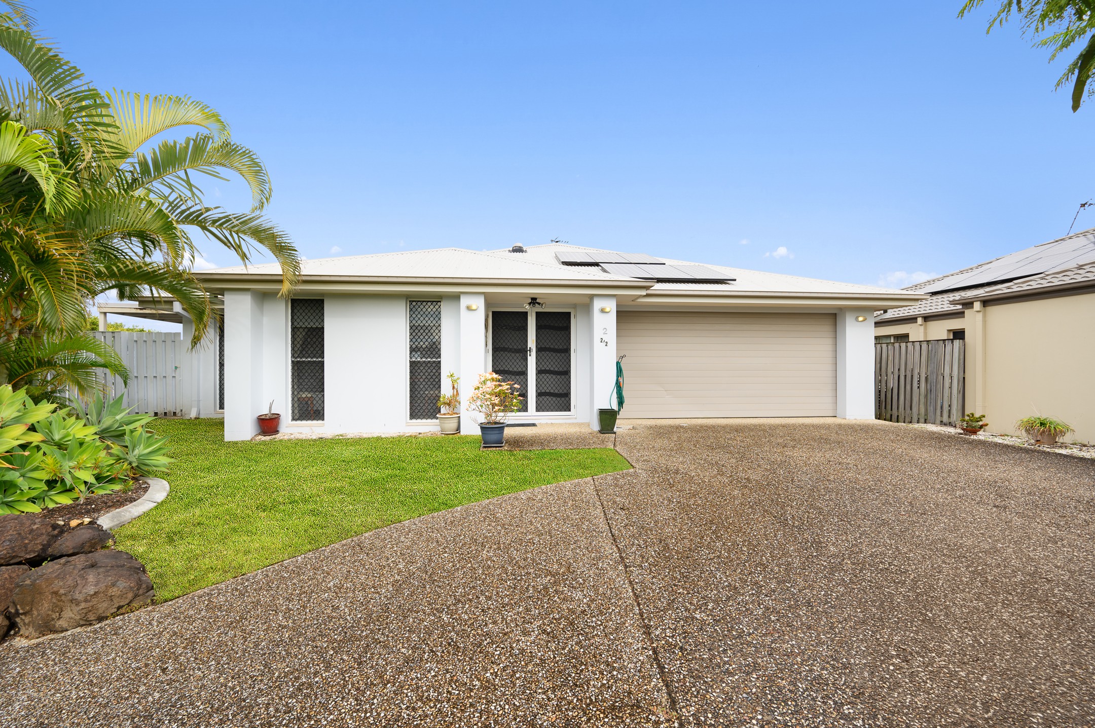 2/2 Argus Place, Pacific Pines, QLD 4211