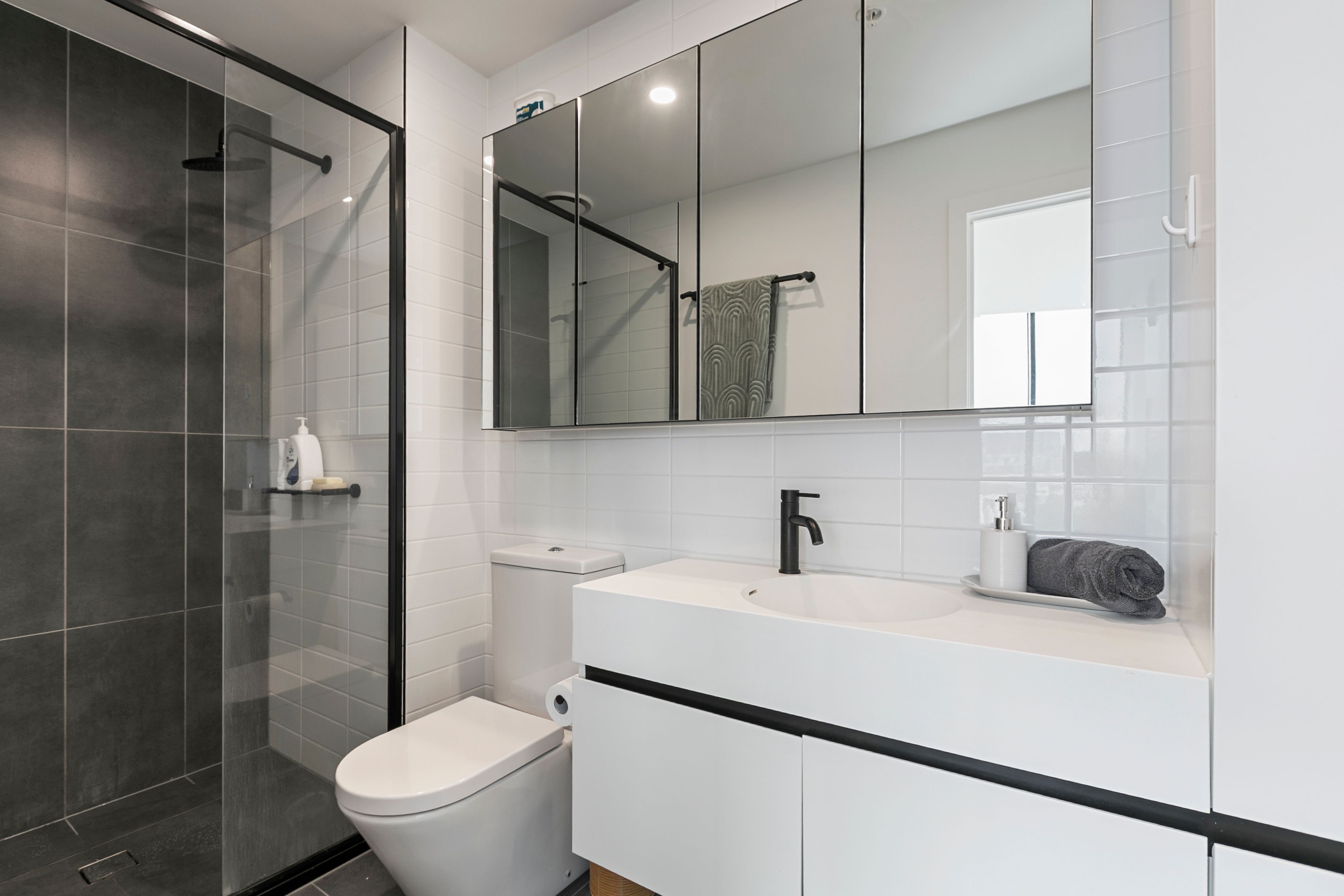 1110/4 Joseph Road — photo 4 of 22