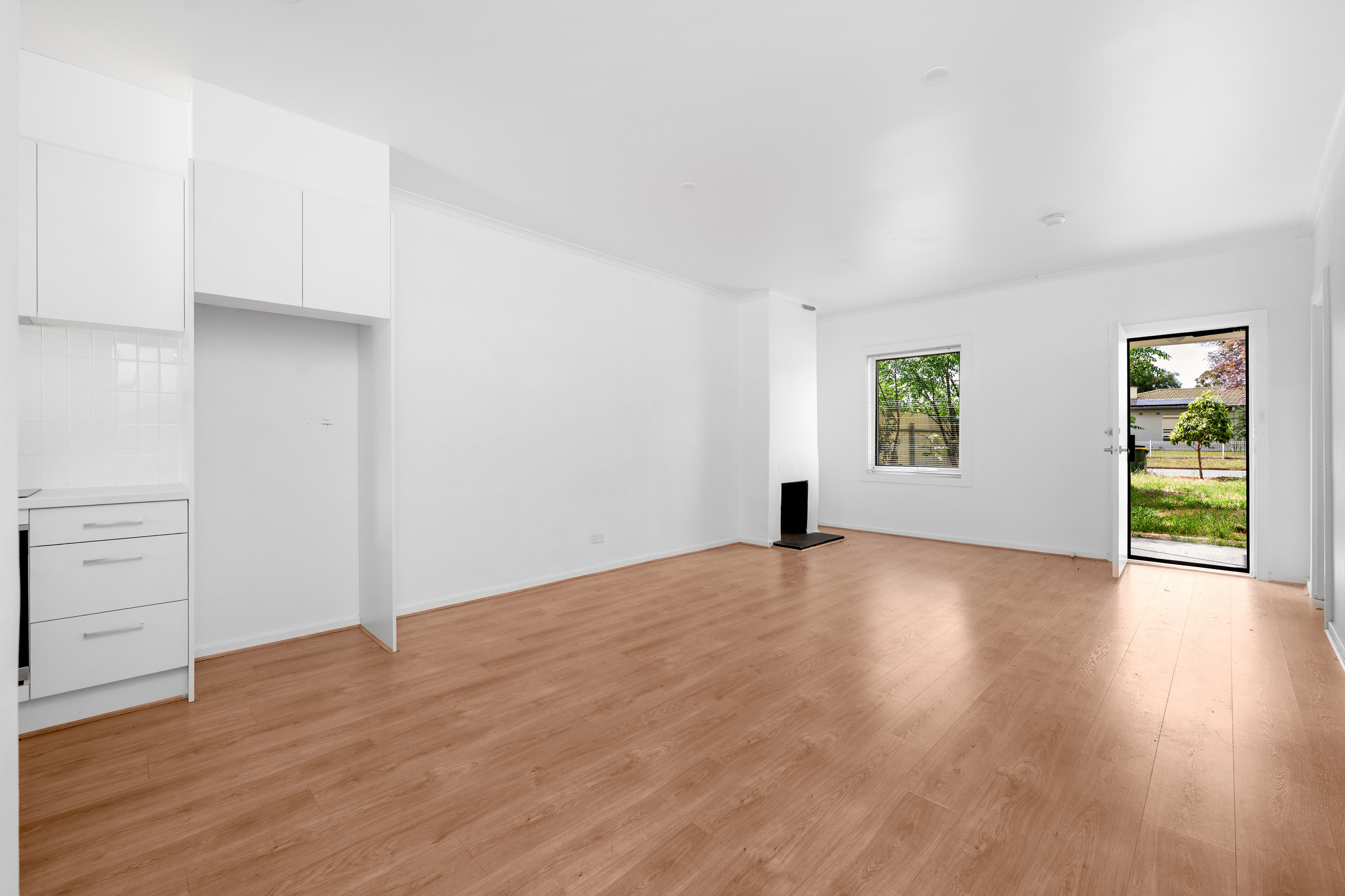 58 Mofflin Road — photo 3 of 14