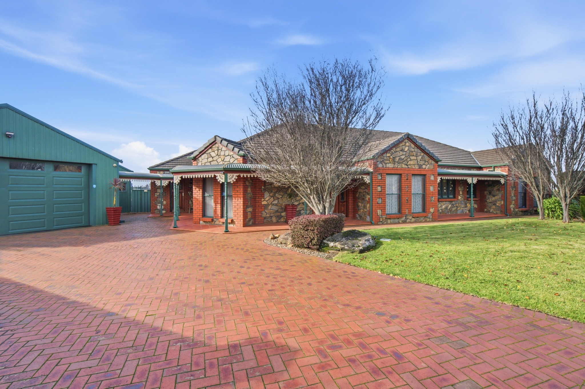27 Auvale Crescent, Mount Gambier, SA 5290