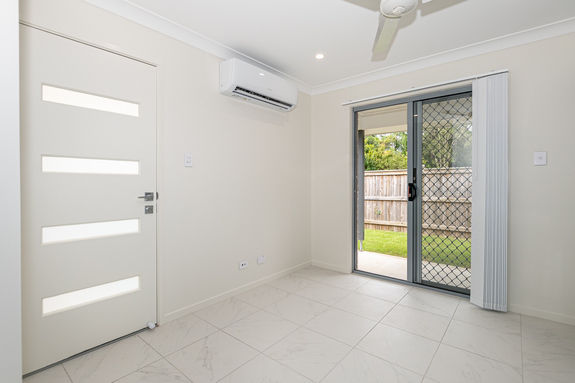 2/10 Fanflower Street, Logan Reserve, QLD 4133