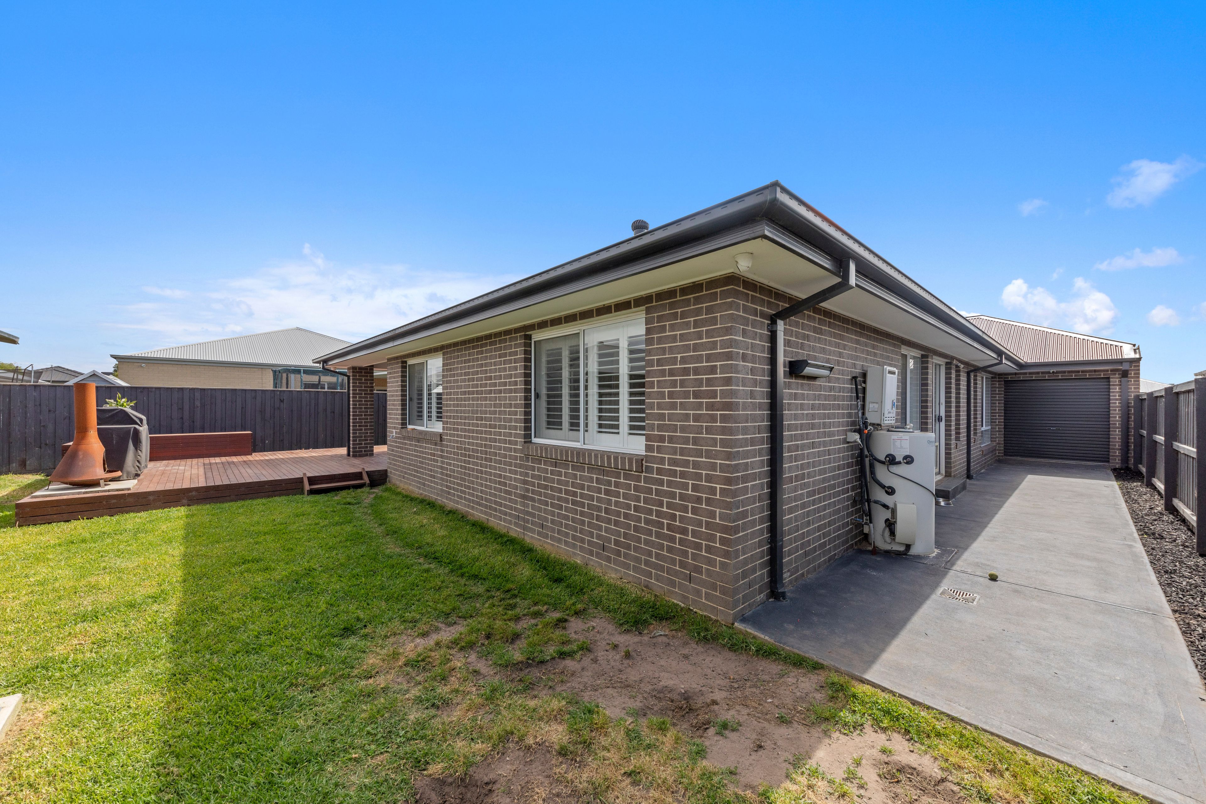 32 Heytesbury Drive — photo 17 of 24