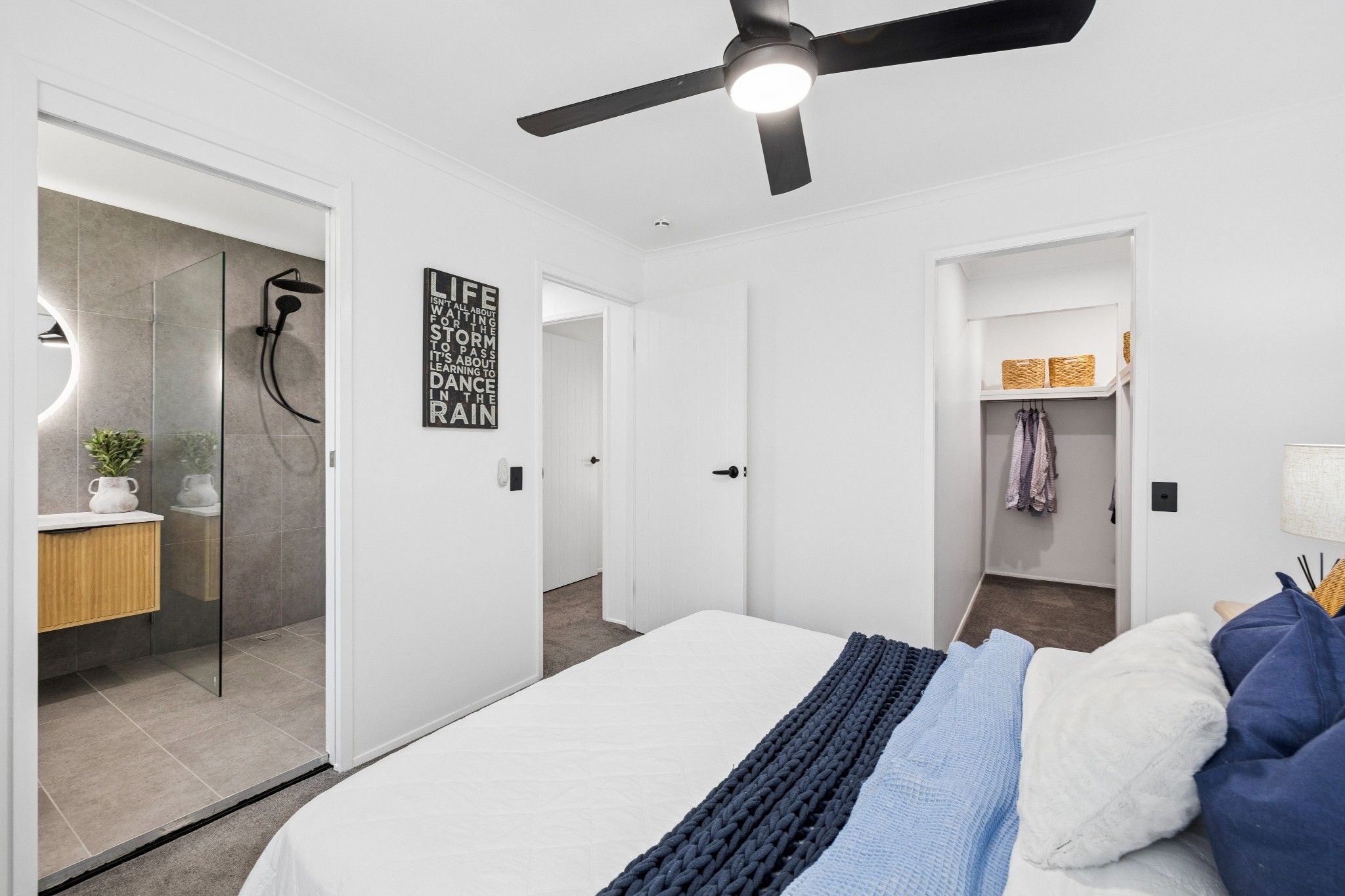 2/8 Hoya Court — photo 11 of 24