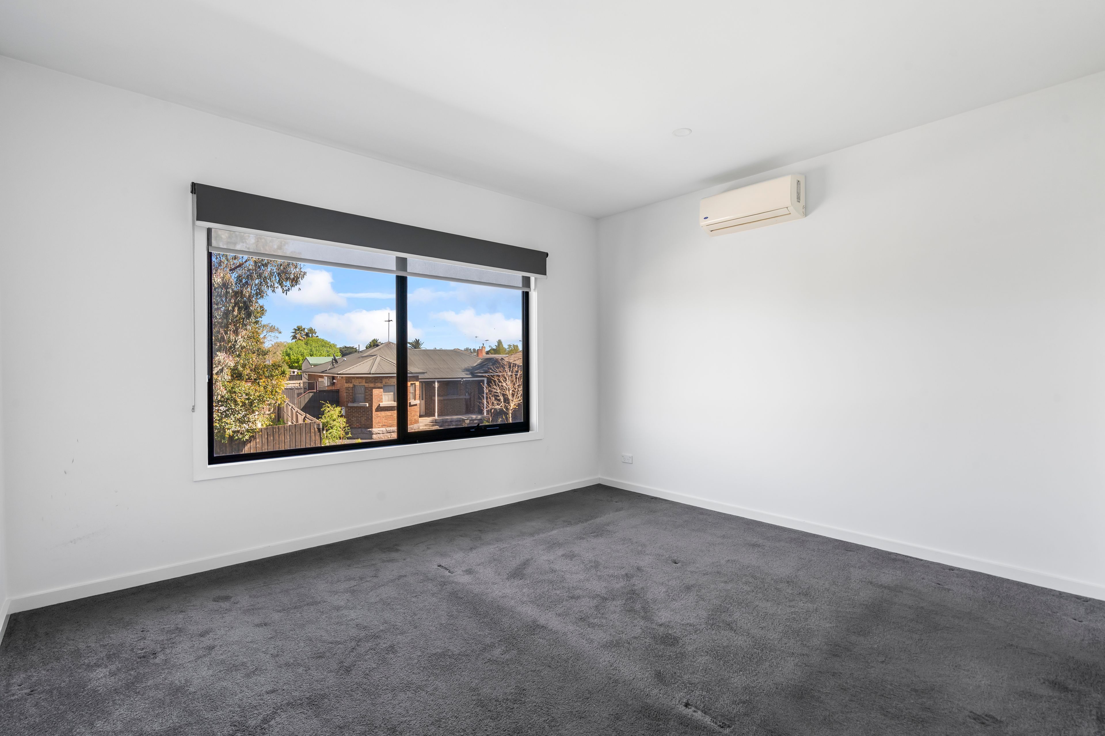 8B Kadana Street — photo 9 of 11