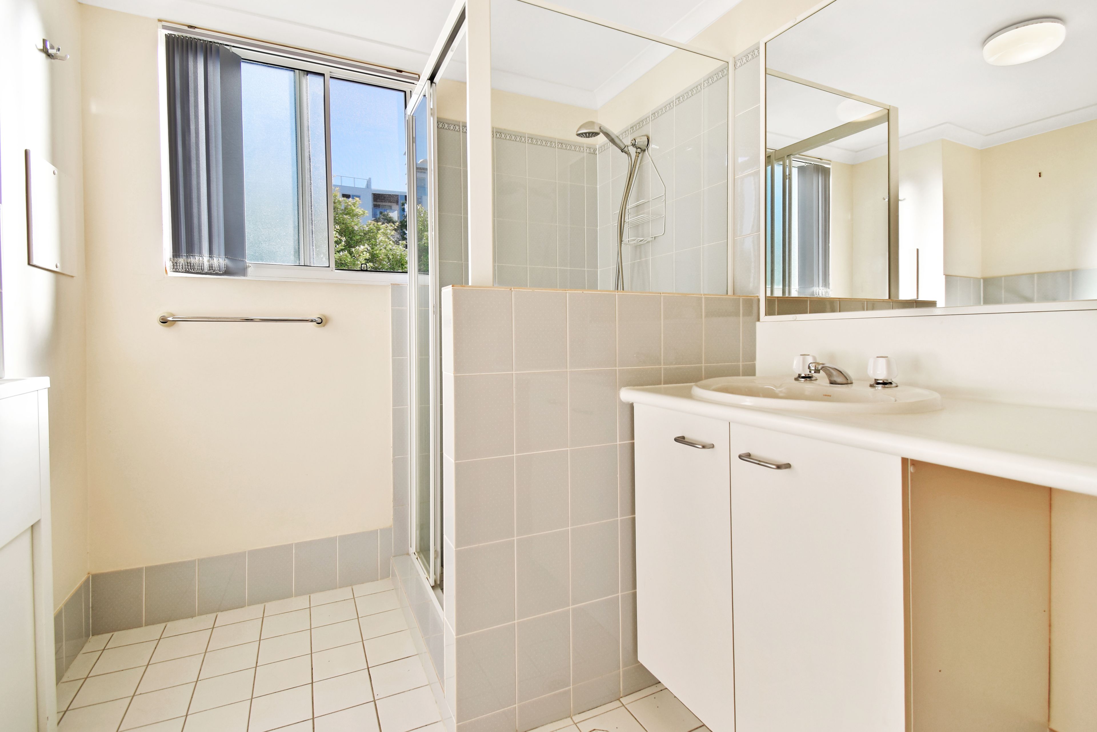 4/25 Saltair Street, Kings Beach, QLD 4551 Leased Unit Ray White