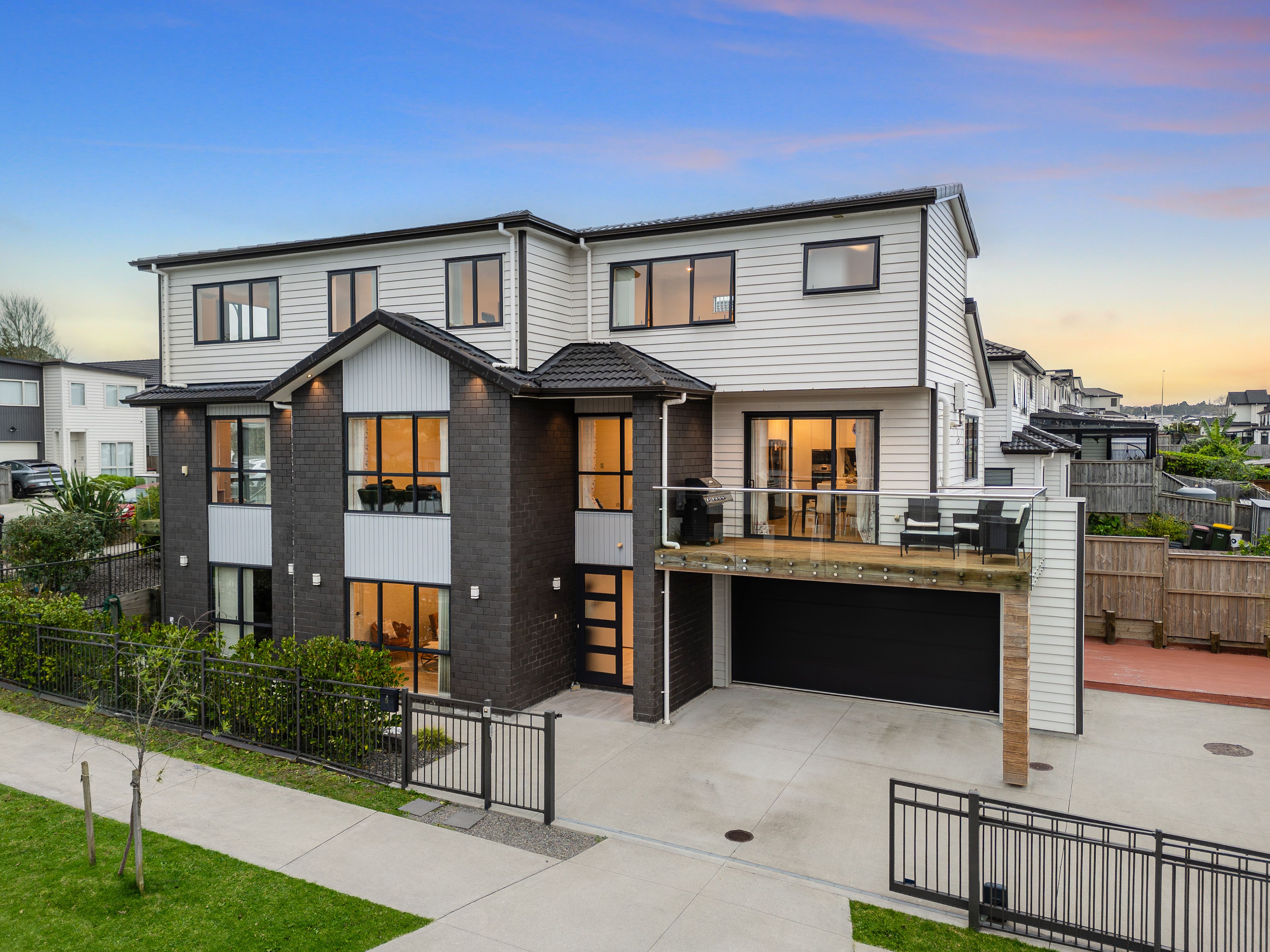 5 Riwai Street, Flat Bush, Manukau City