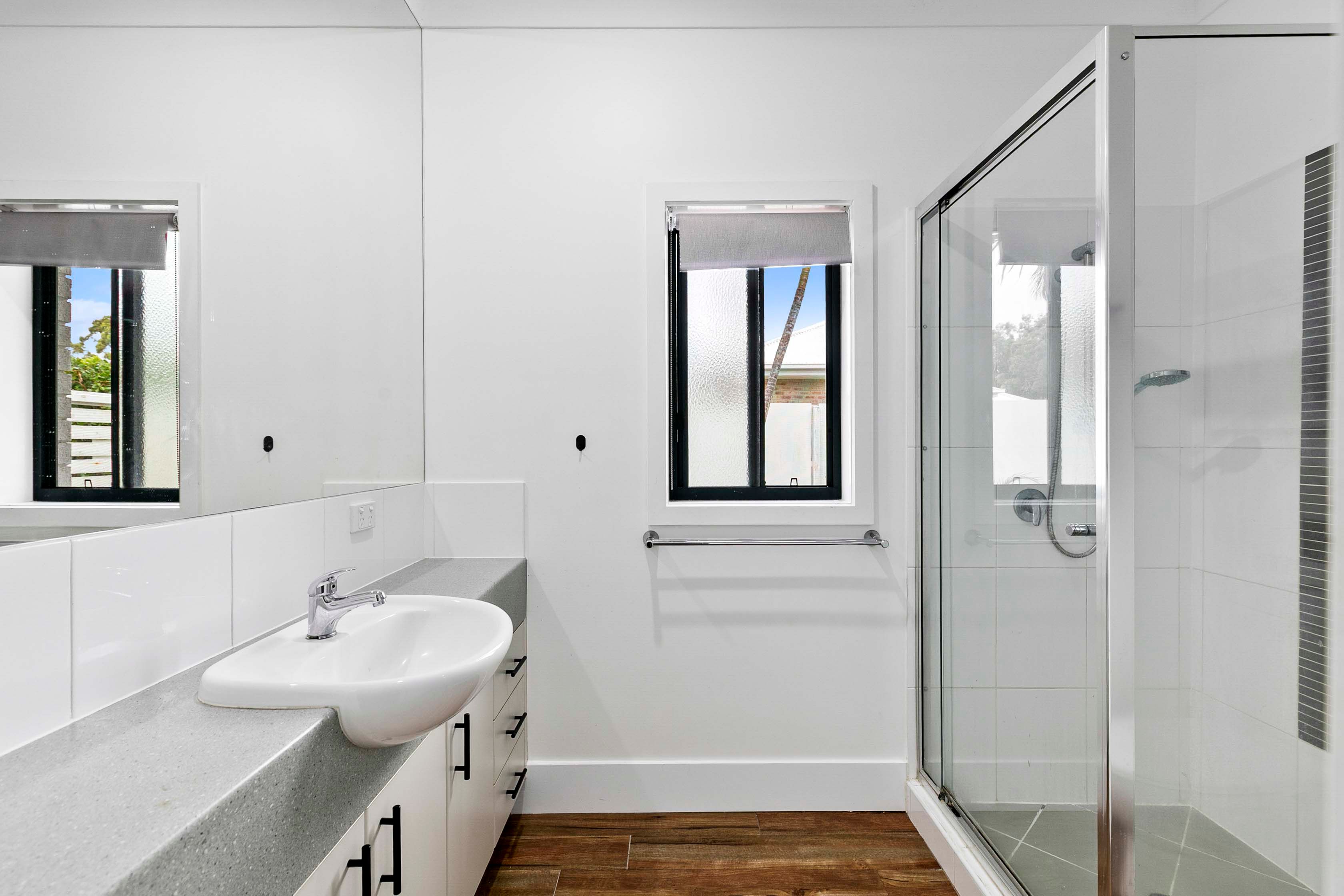 15 Amstal Avenue — photo 10 of 28