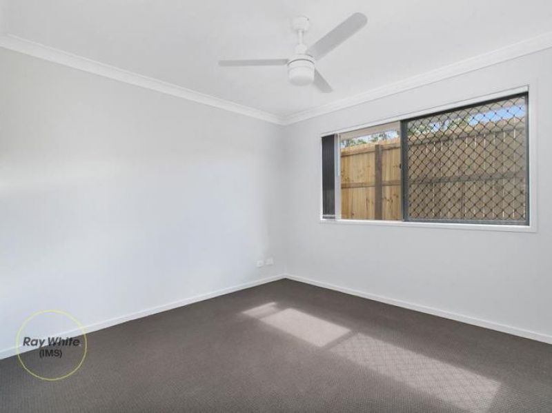 17 Lark Place, Redbank Plains, QLD 4301