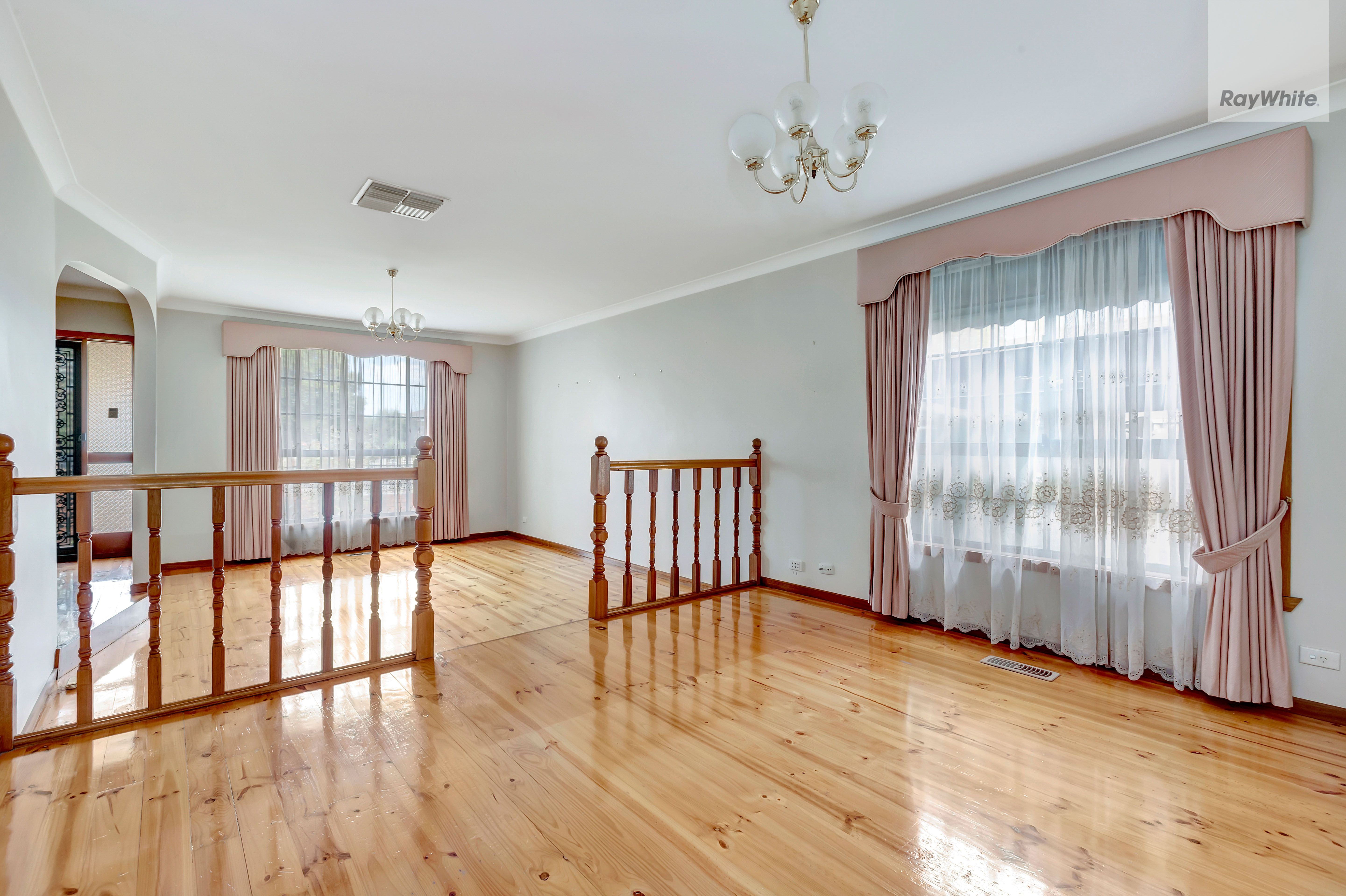 16 Appletree Drive, Mill Park, VIC 3082