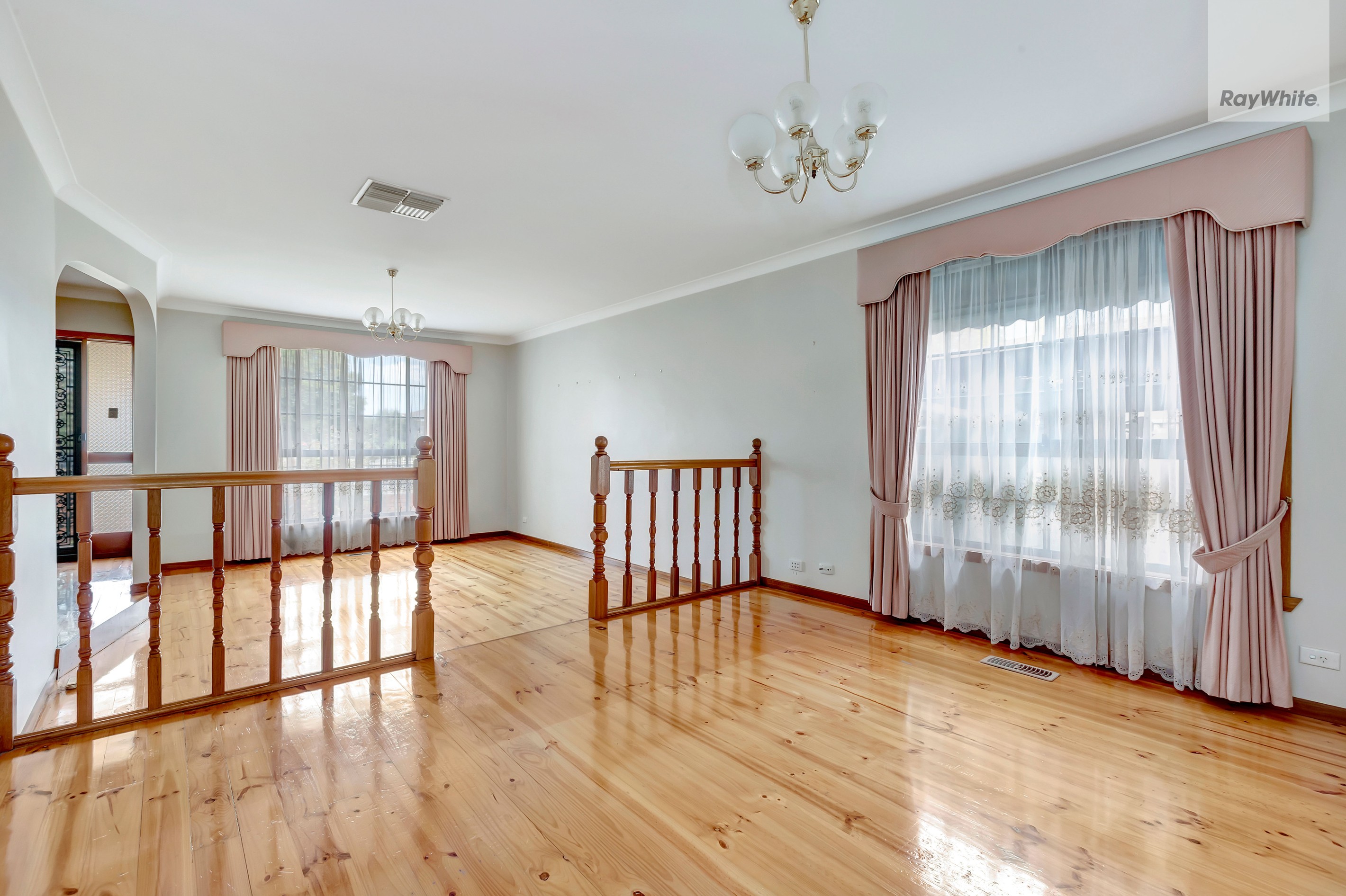 16 Appletree Drive, Mill Park, VIC 3082