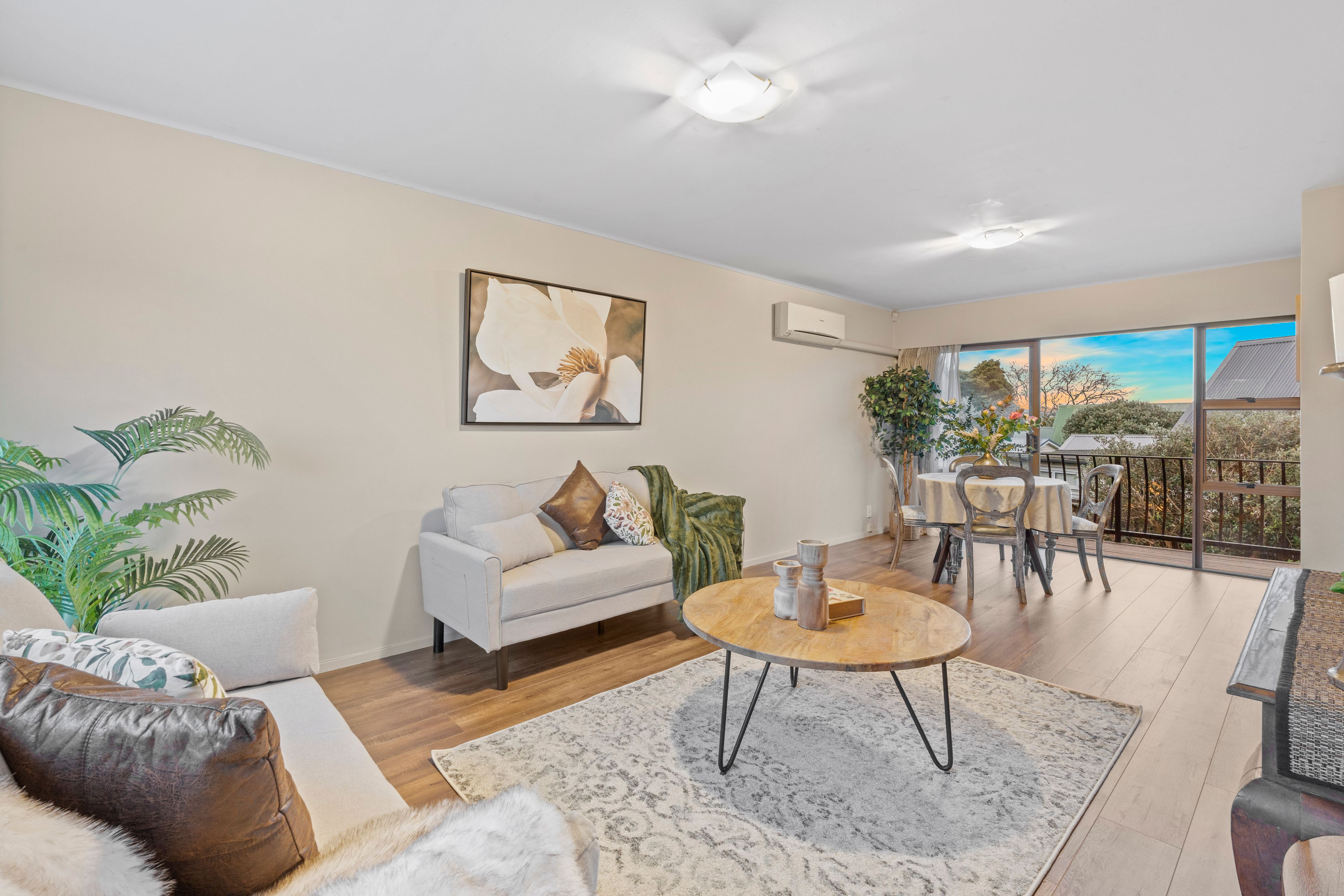 1/9 Feltwell Place, Mangere Bridge, Manukau City