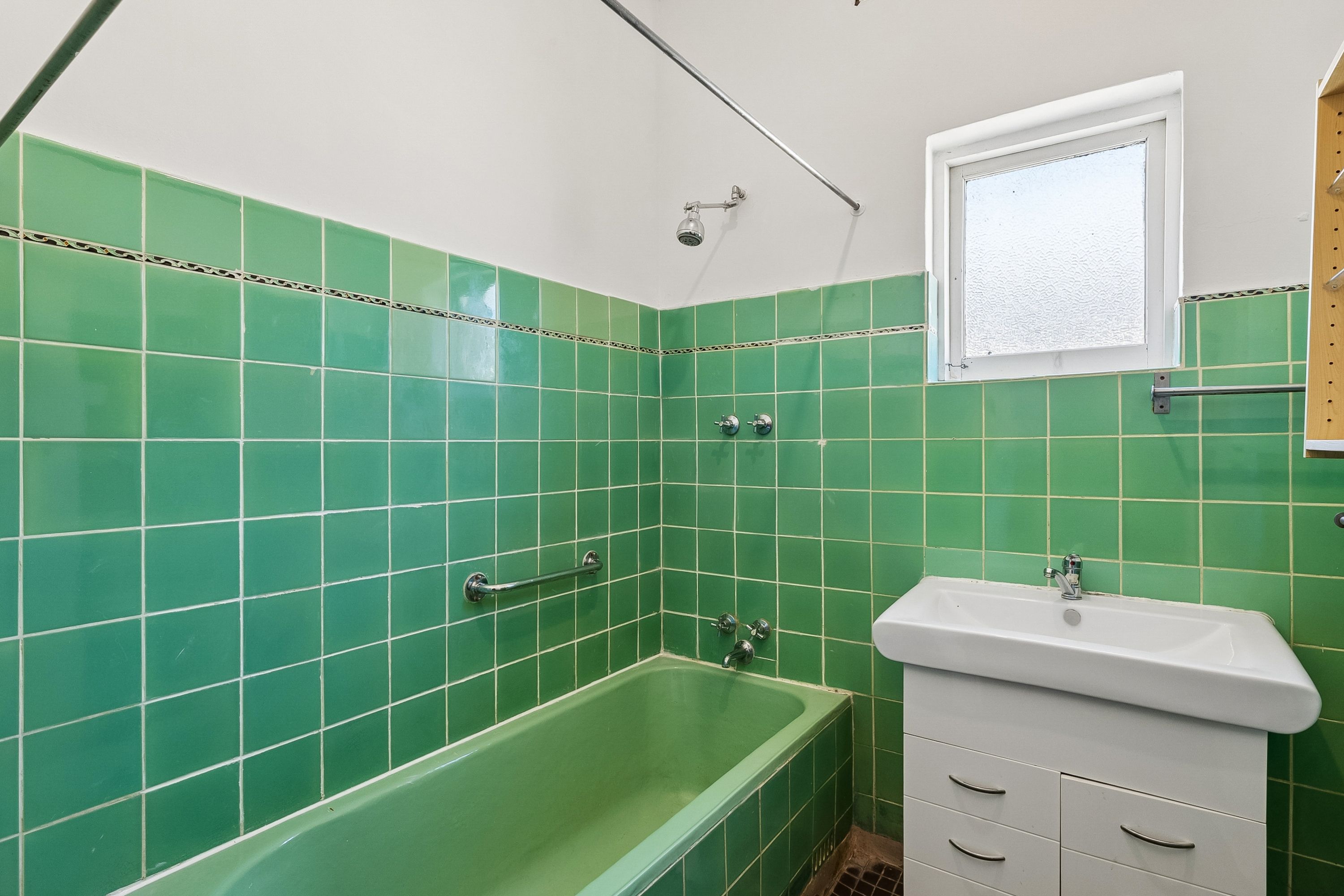 27 Kitchener Street — photo 7 of 8