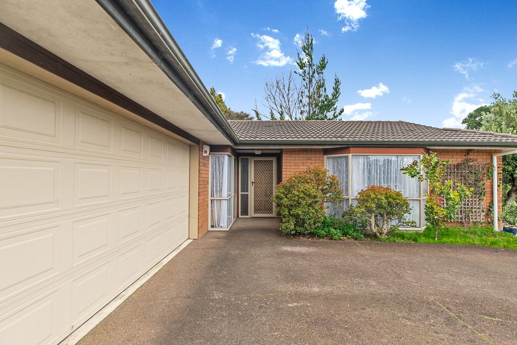 25 Huntington Drive, Huntington Park, Manukau City