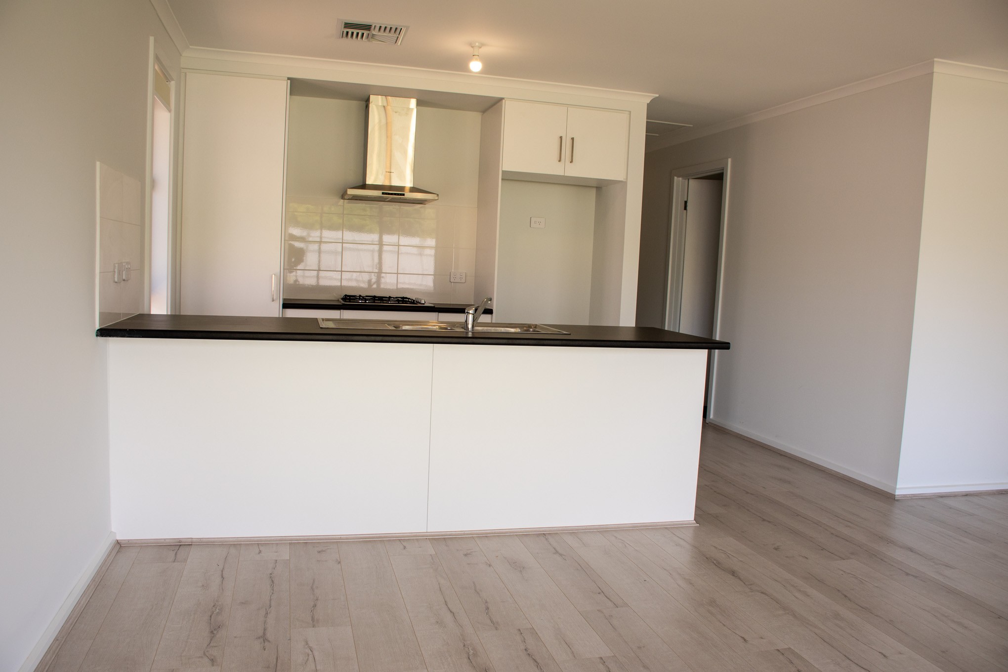 21 Wangara Avenue, Morphett Vale, SA 5162