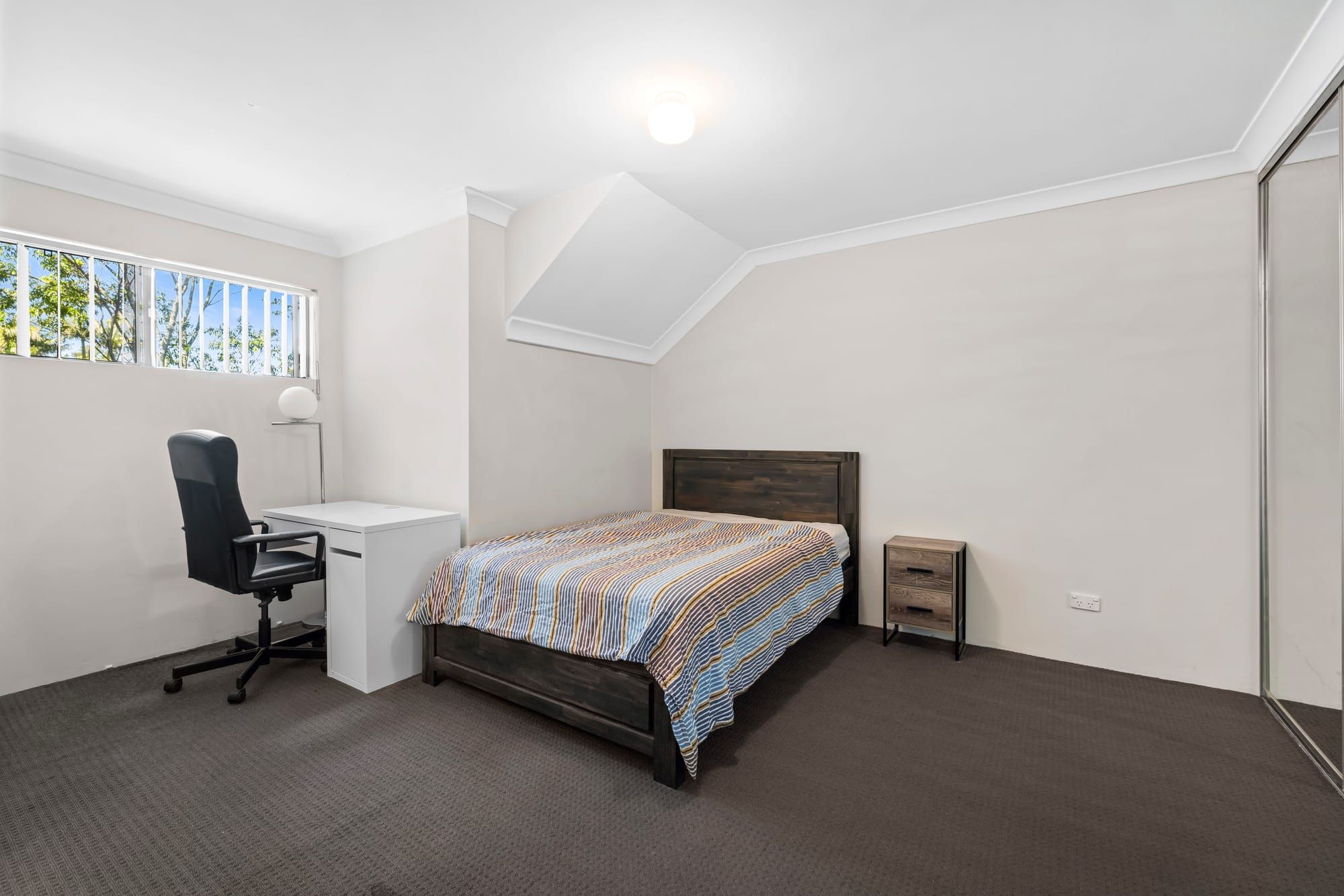 27/354-356 Liverpool Road — photo 3 of 10