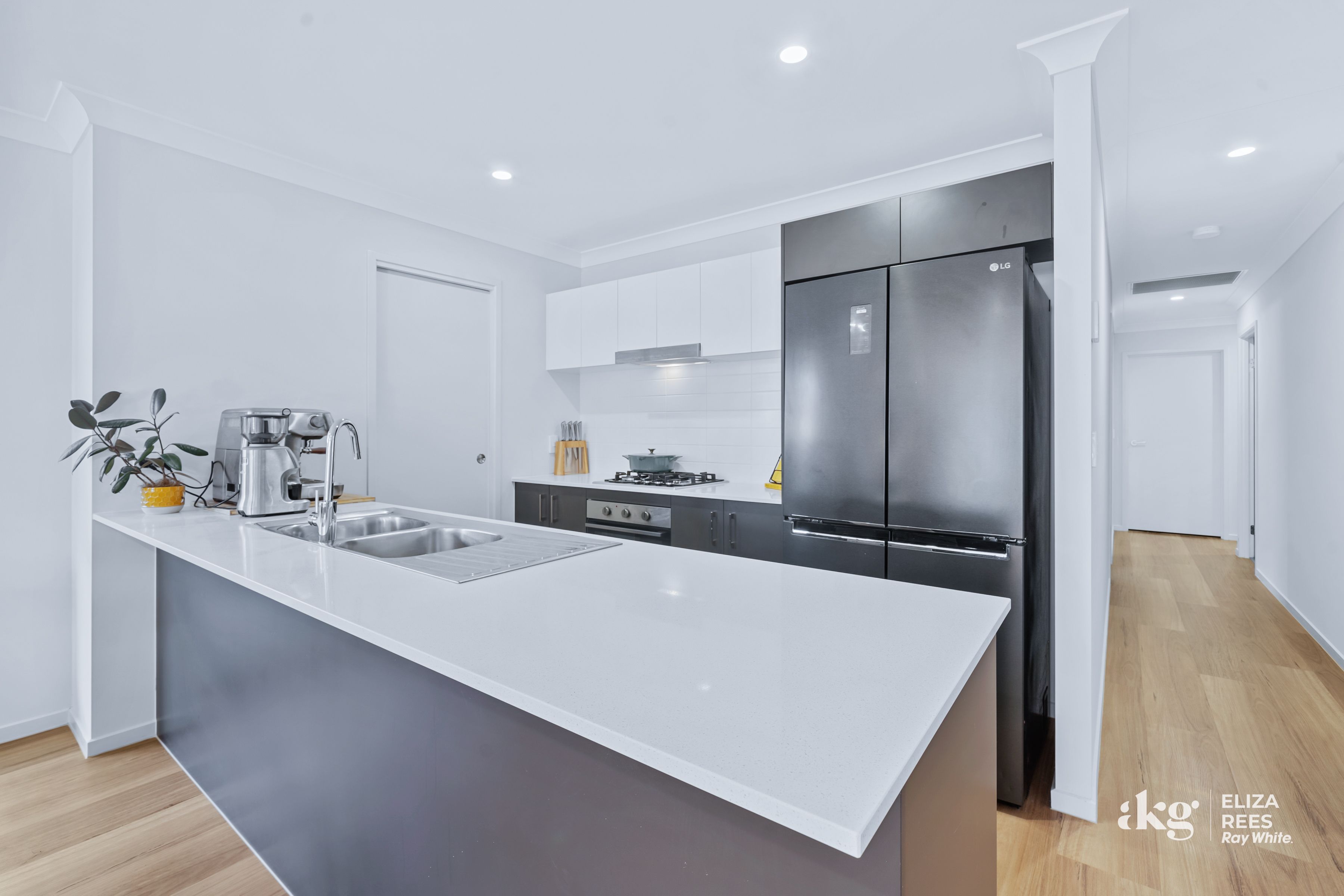 19 Myrtle Road — photo 11 of 30