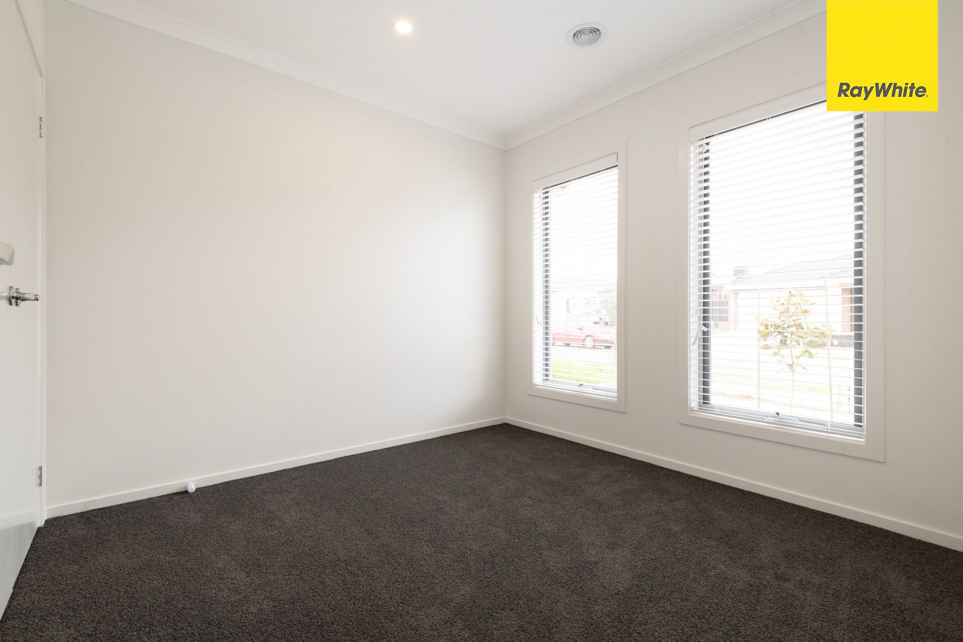 9 Raptor Place, Melton South, VIC 3338