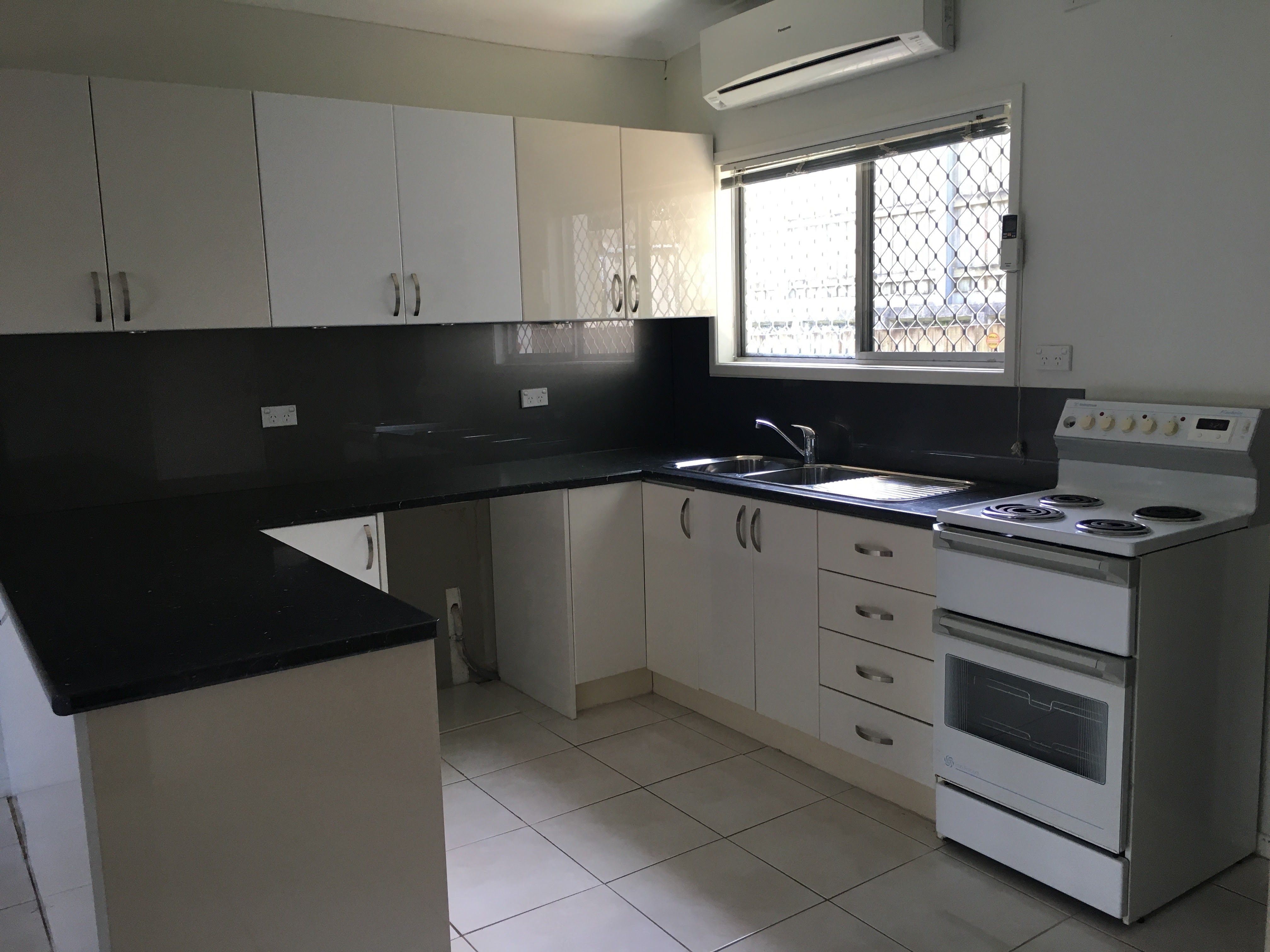 2/6 Lisbon Street, Maroochydore, QLD 4558