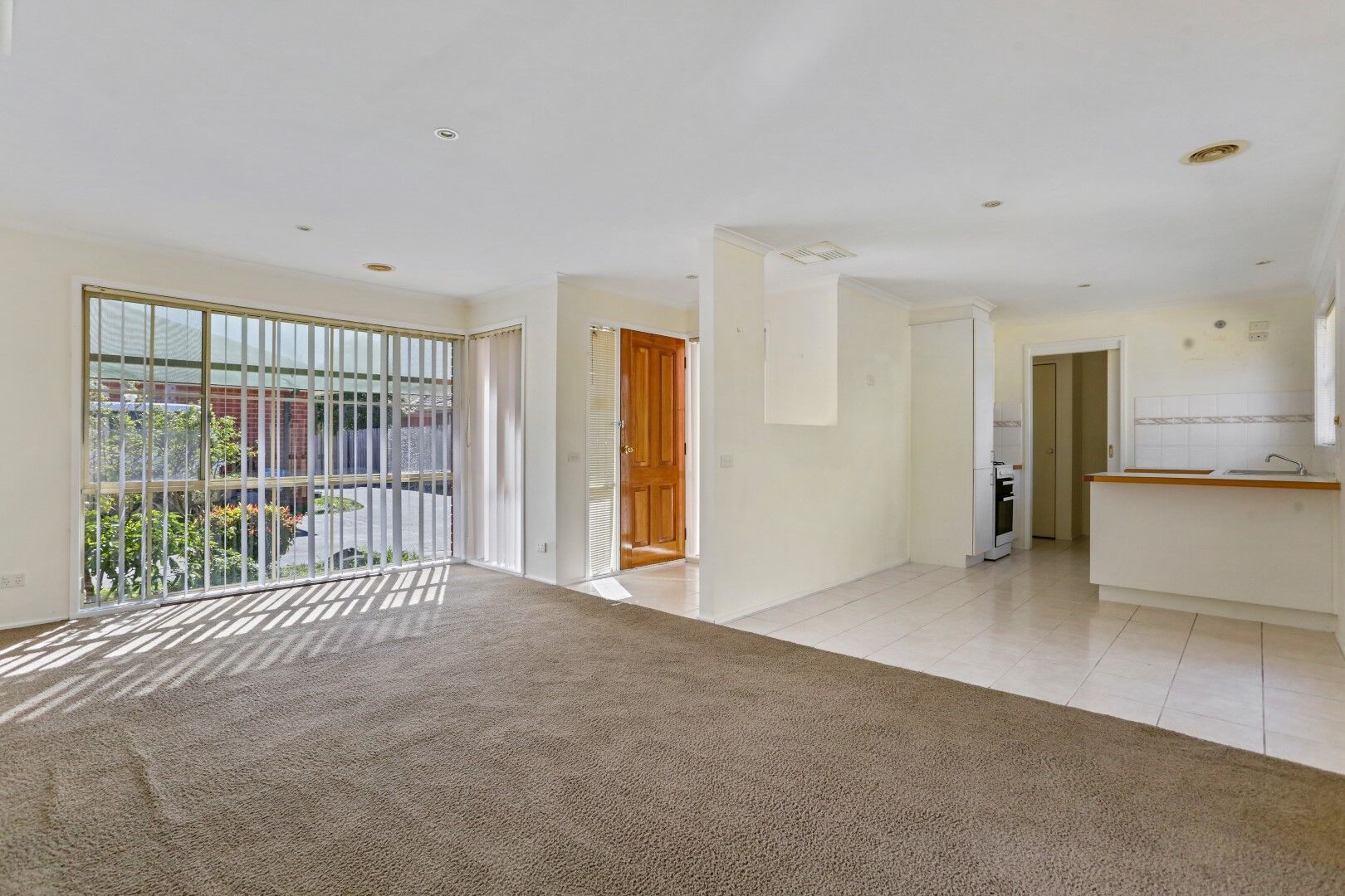 3/6 Bruce Street, Dandenong, VIC 3175
