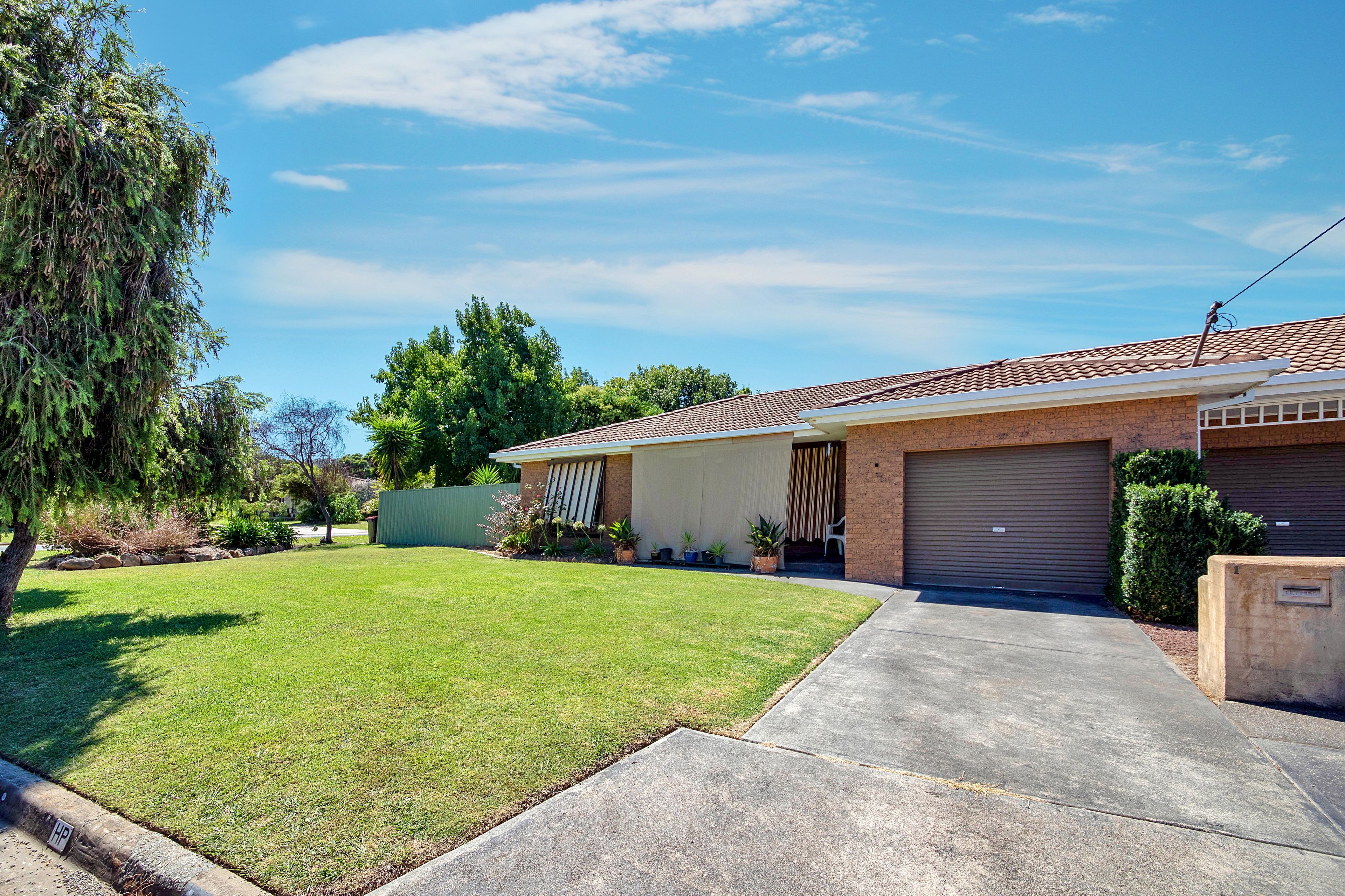 470 Ainslie Avenue, Lavington NSW 2641