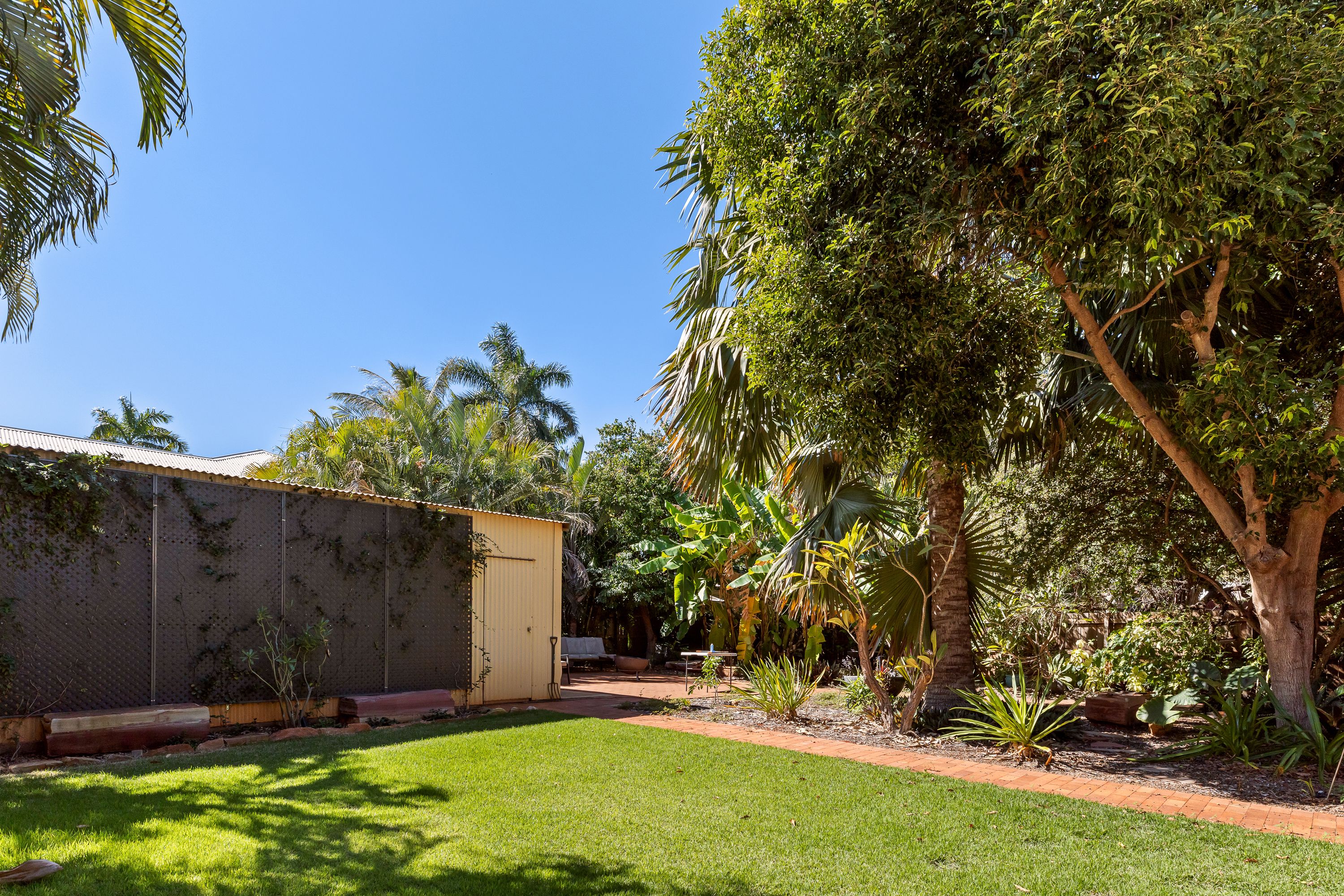 6 Hopton Street — photo 10 of 11