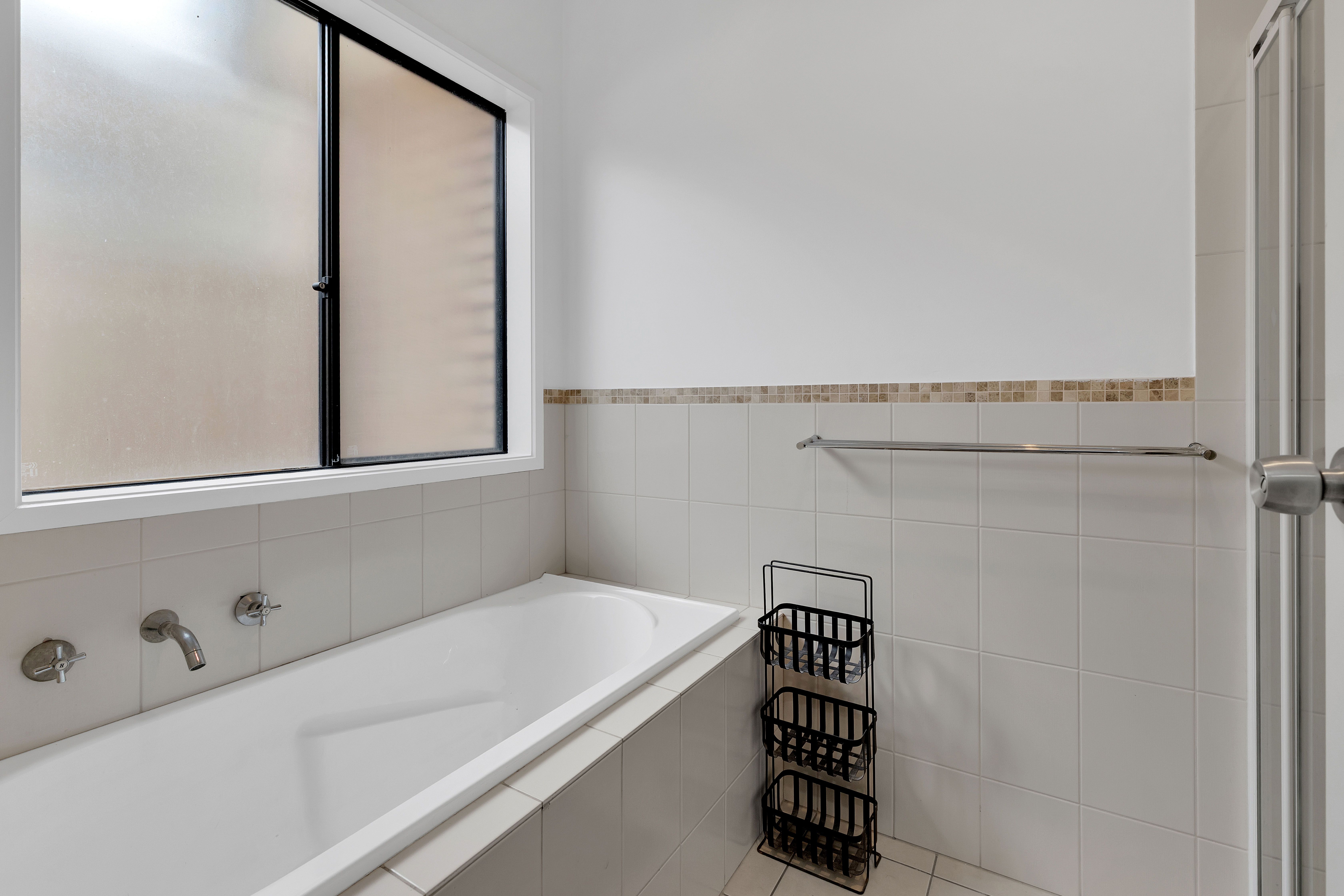 12A Moreshead Street — photo 12 of 17