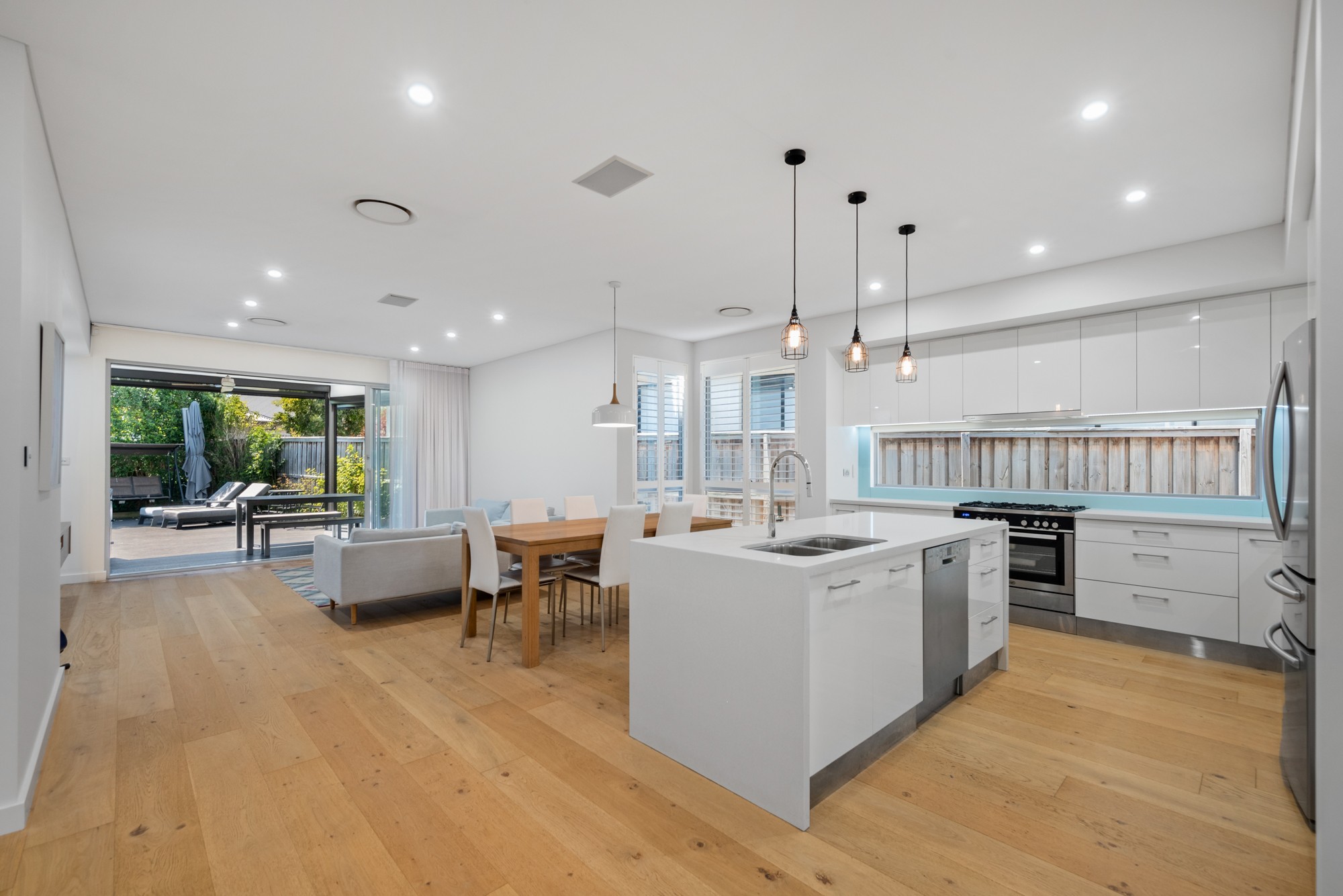 2 Sandhurst Drive, GLEDSWOOD HILLS, NSW 2557