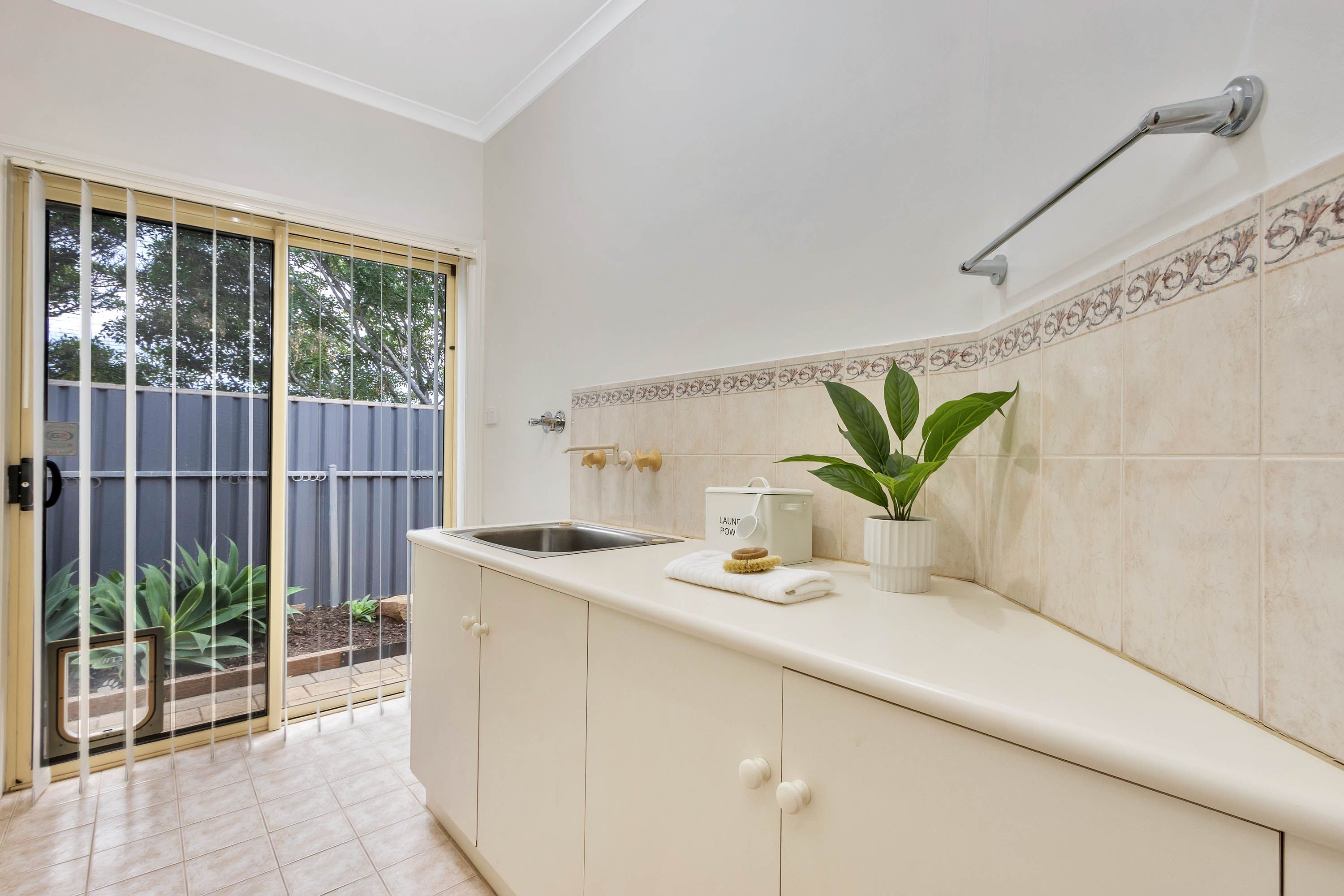 1 Gerlach Grove — photo 24 of 25