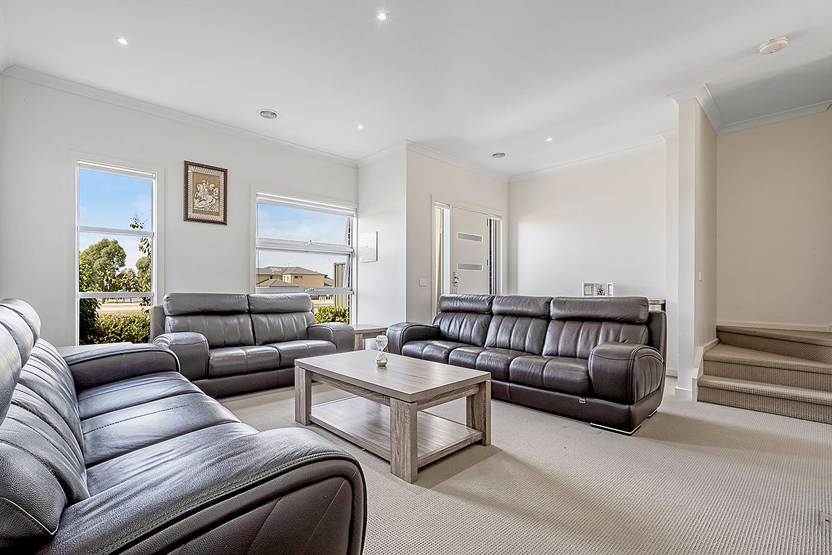 3/33 Kirkstead Grove, Craigieburn, VIC 3064