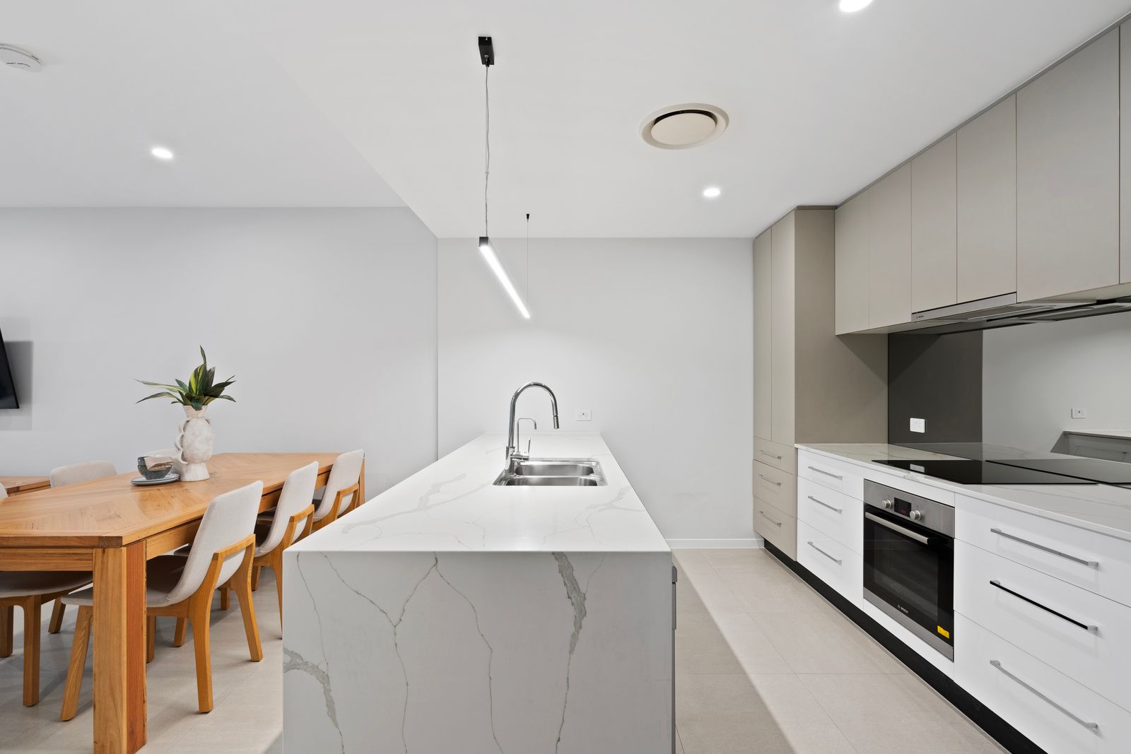 6/48 Lagonda Street — photo 5 of 27