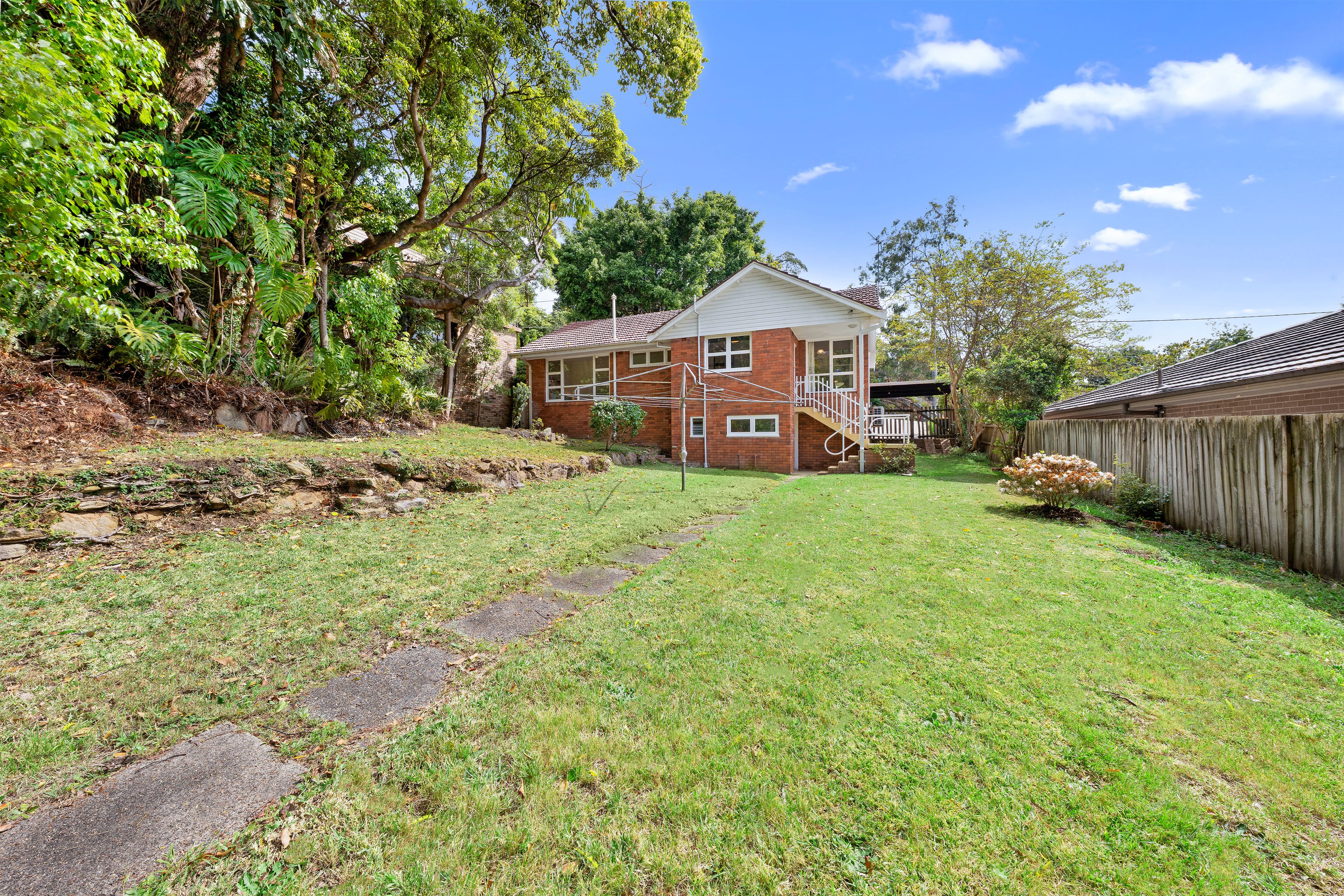 49 Woonona Avenue — photo from Ray White AY Realty Chatswood