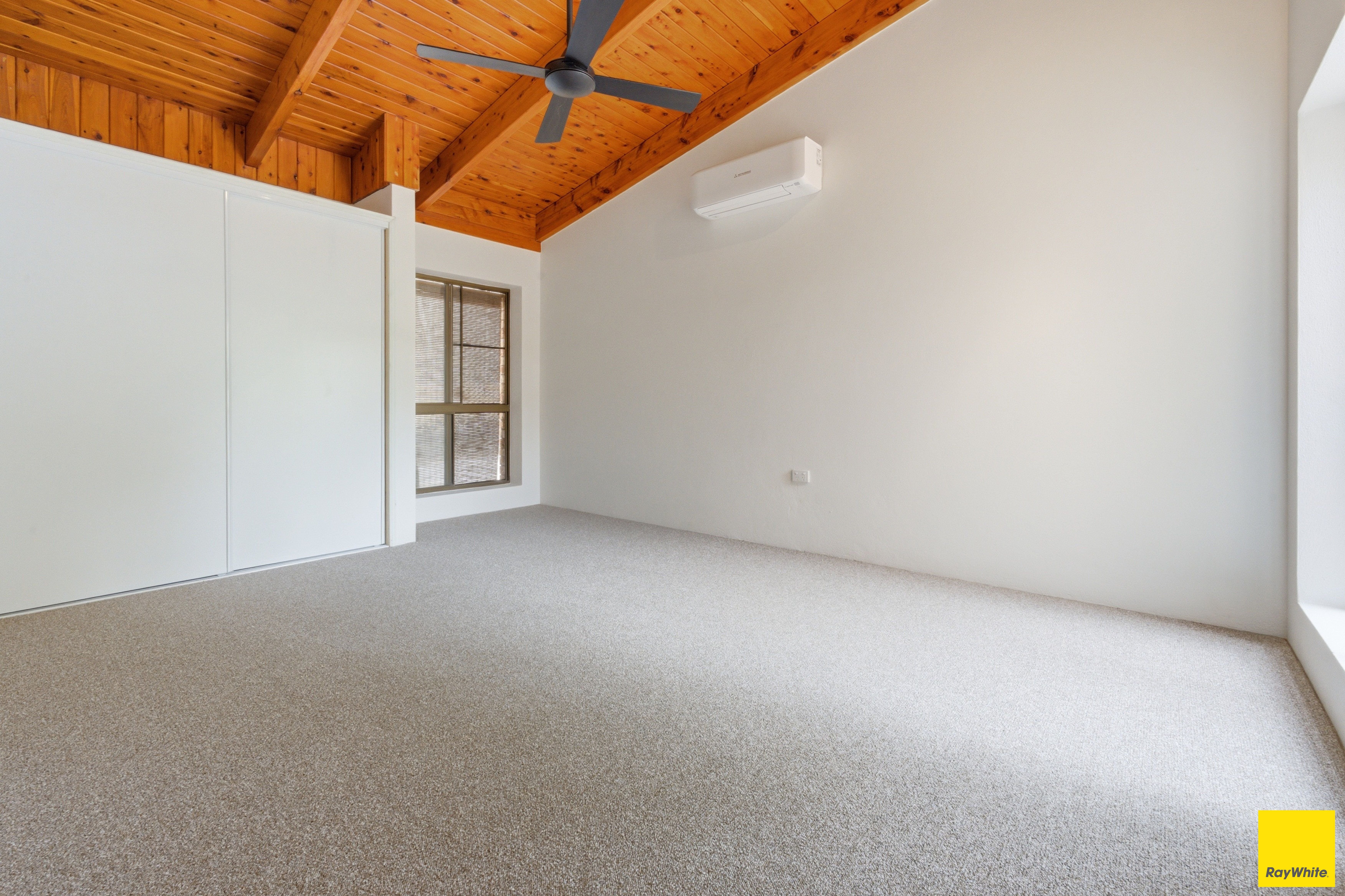 52 Forest Close — photo 18 of 30