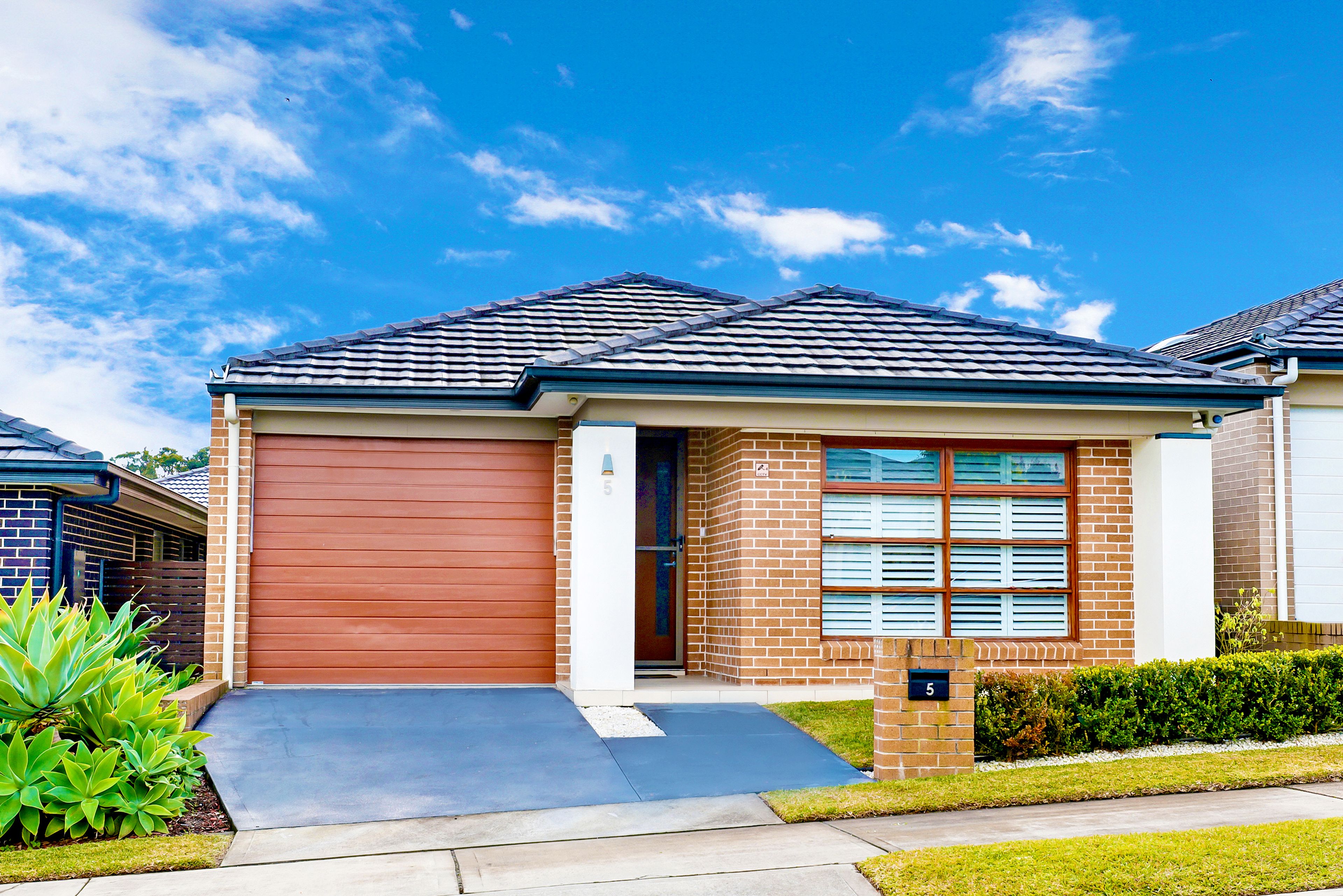 5 Neptune Street, JORDAN SPRINGS, NSW 2747