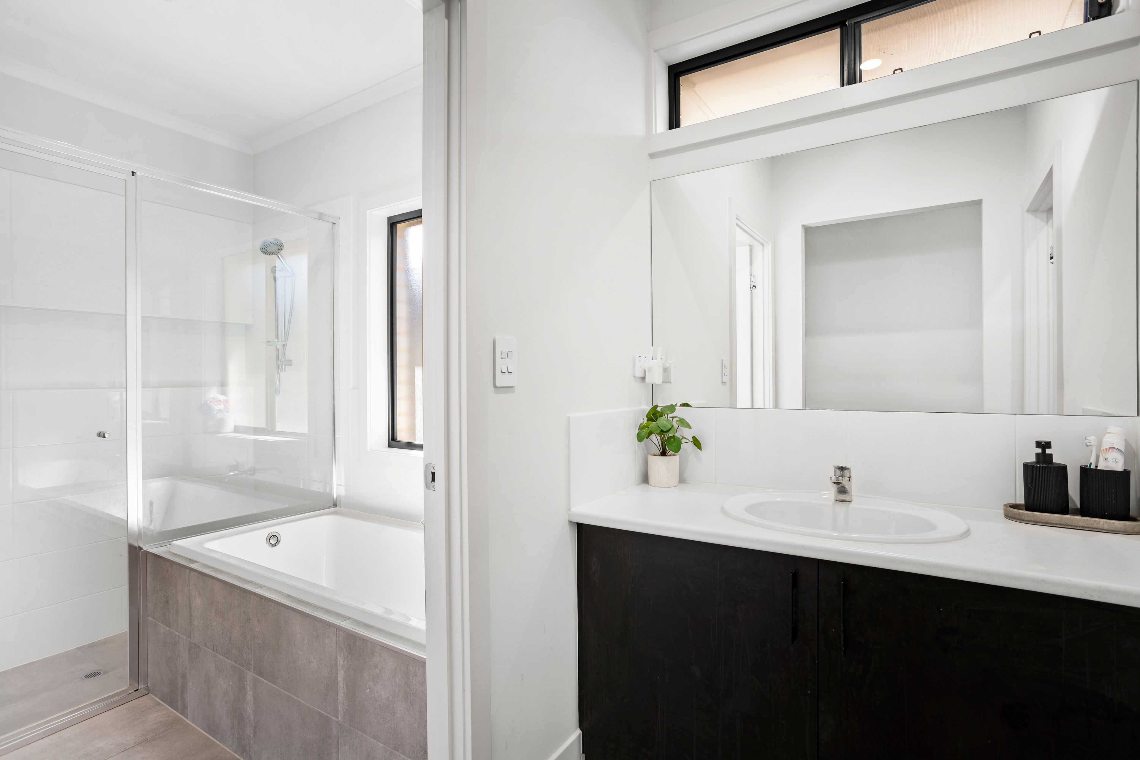 43A Richard Street — photo 14 of 17