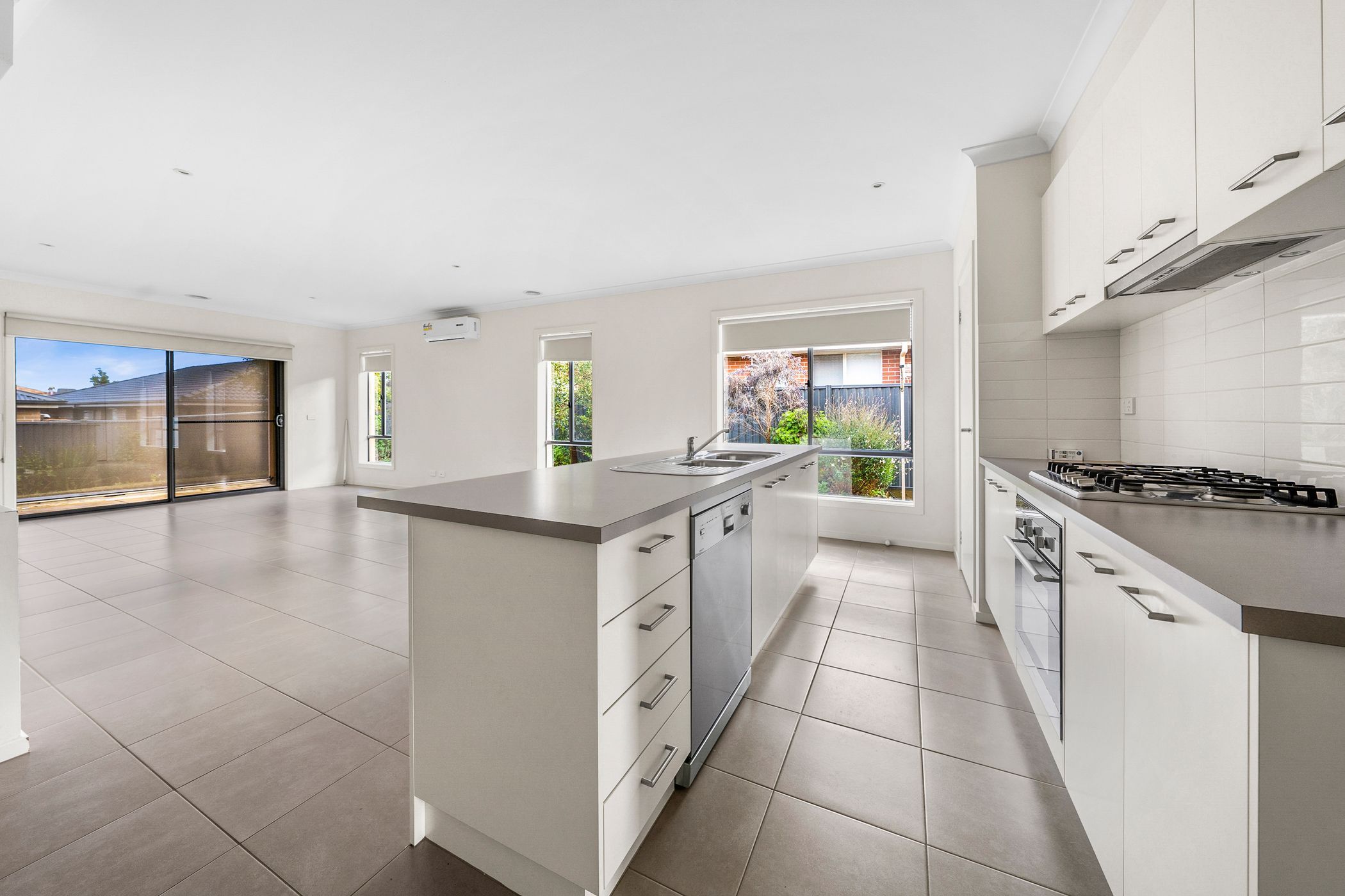 14 Marshall Road, Lucas, VIC 3350