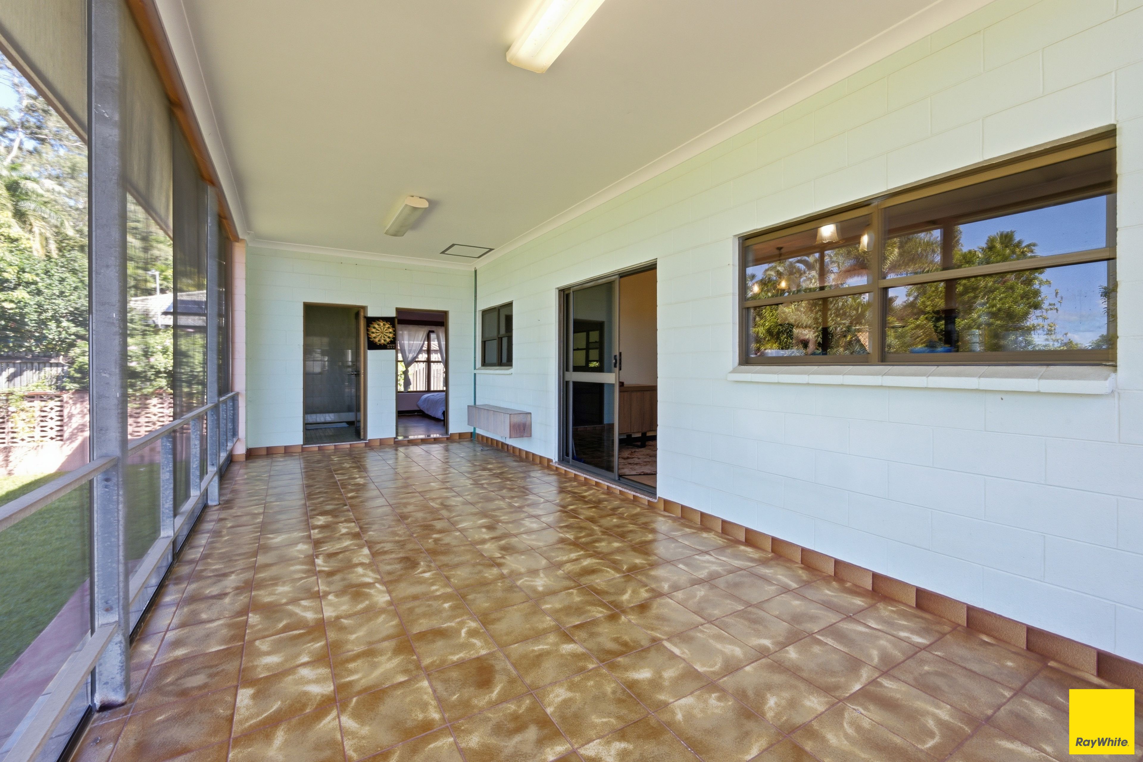 6 Grampian Close — photo 13 of 17