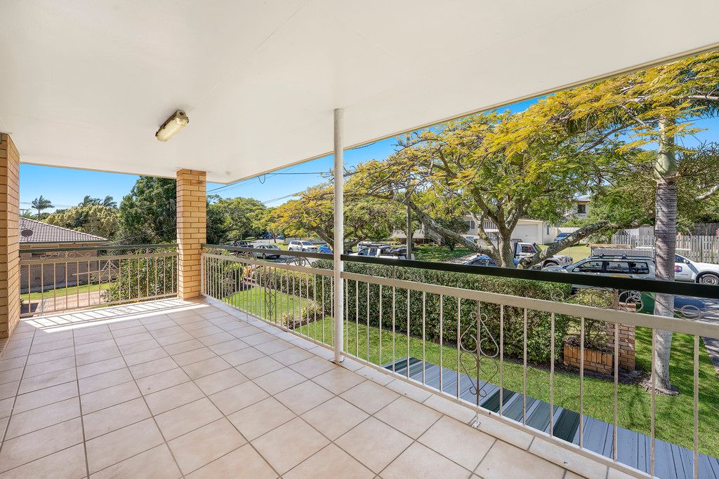 18 Houghton Avenue, Redcliffe, QLD 4020
