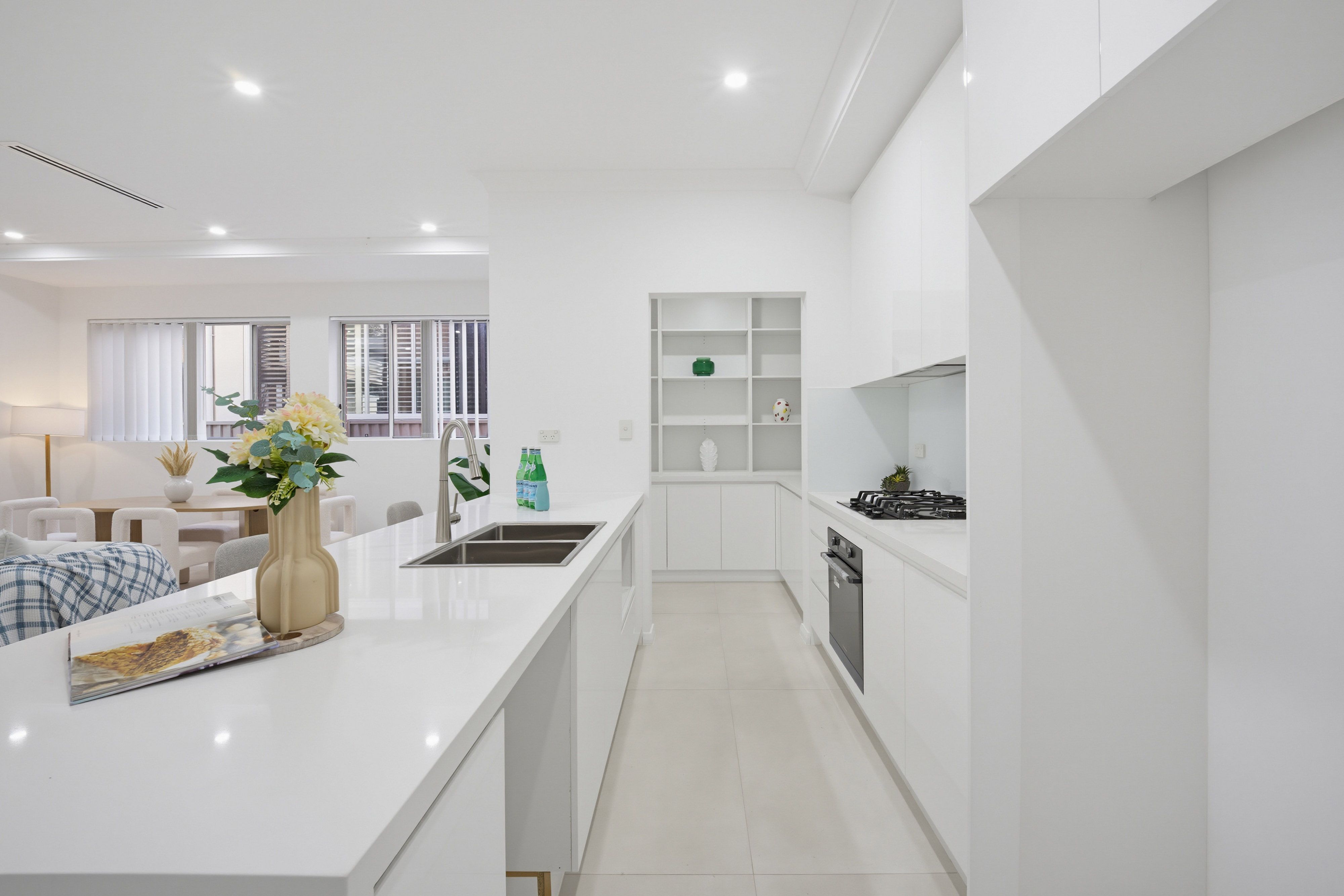 63 Cambridge Avenue — photo 3 of 10