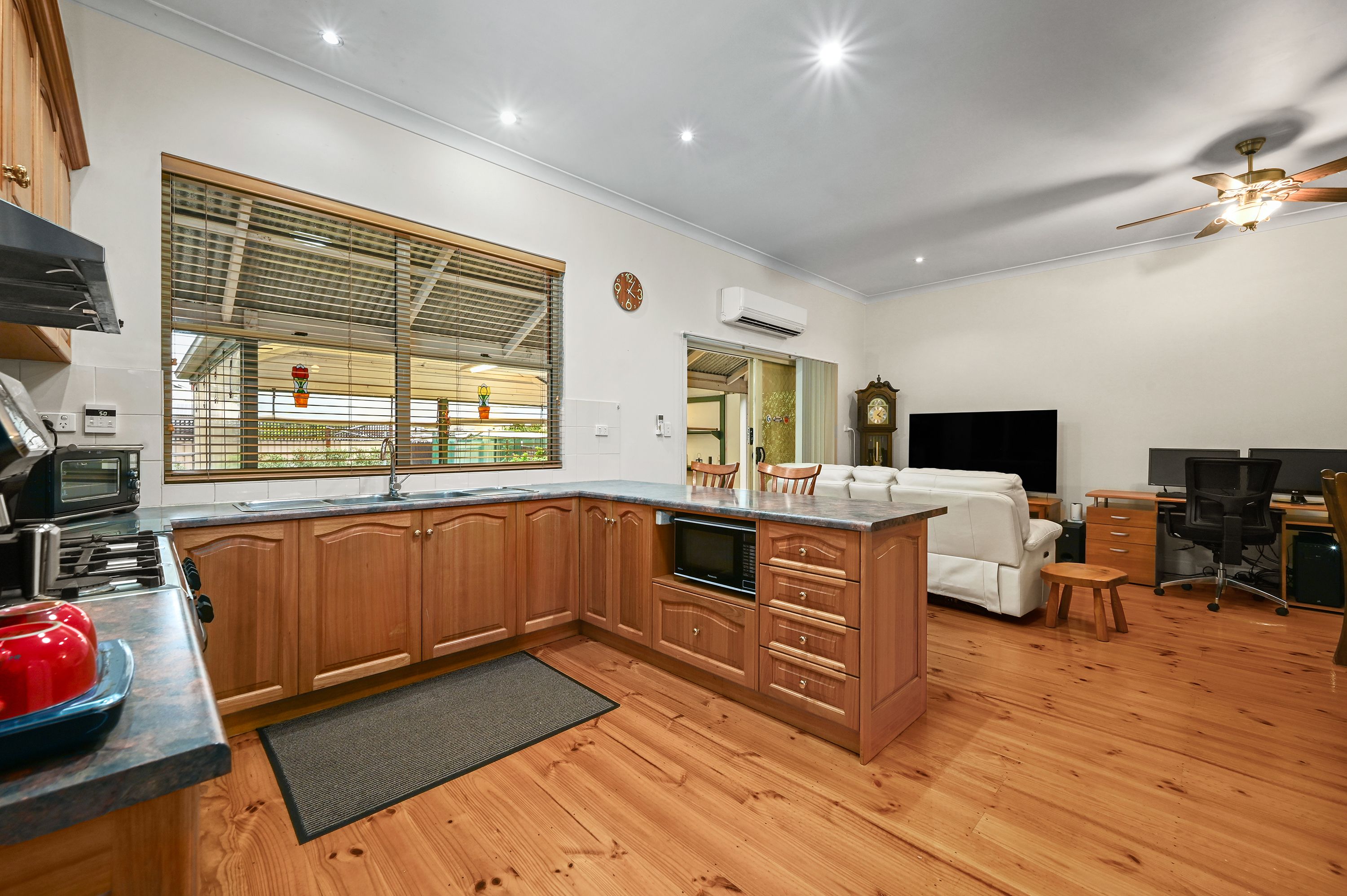 10 William Street — photo 8 of 25
