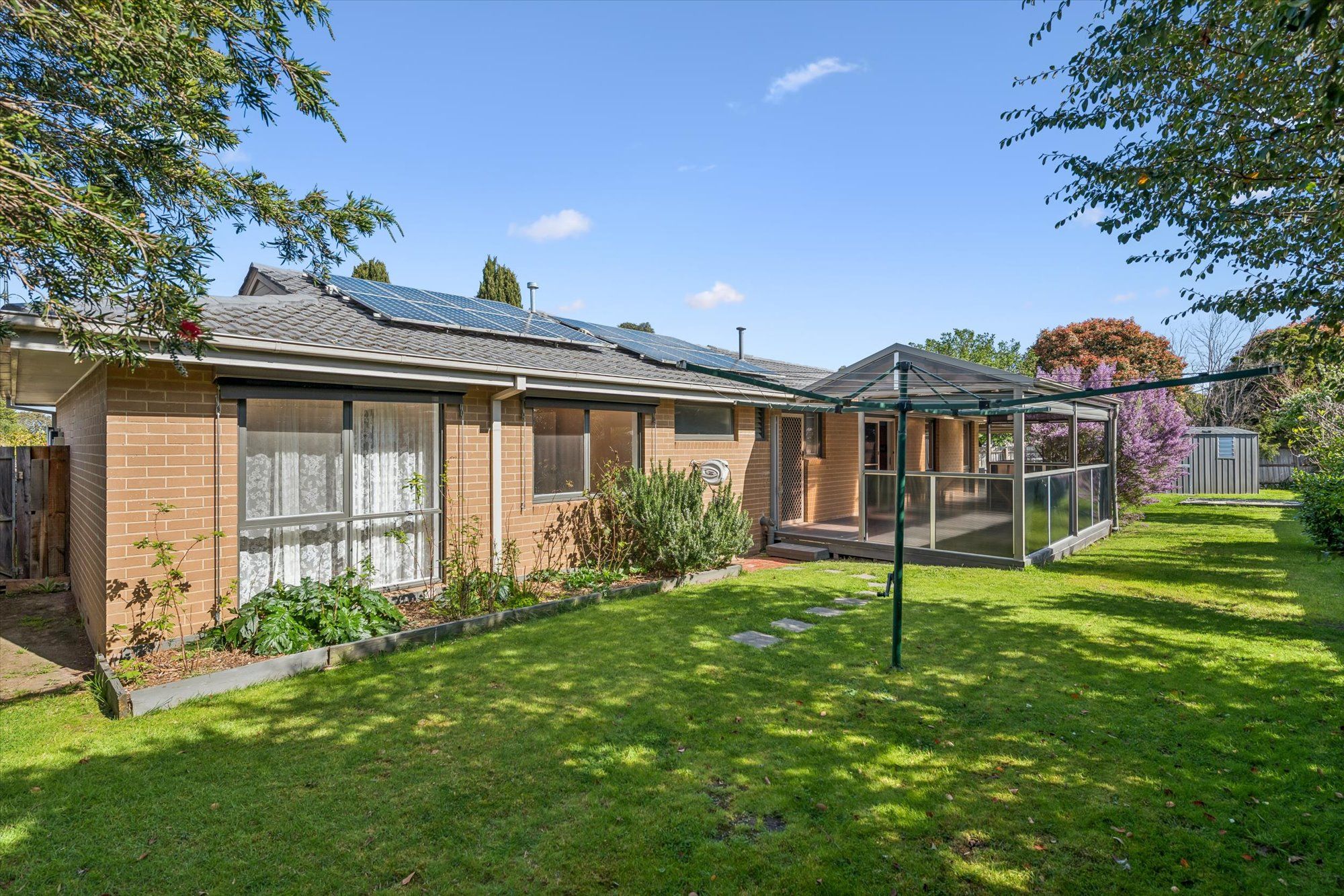 6 Apsley Court — photo 6 of 6