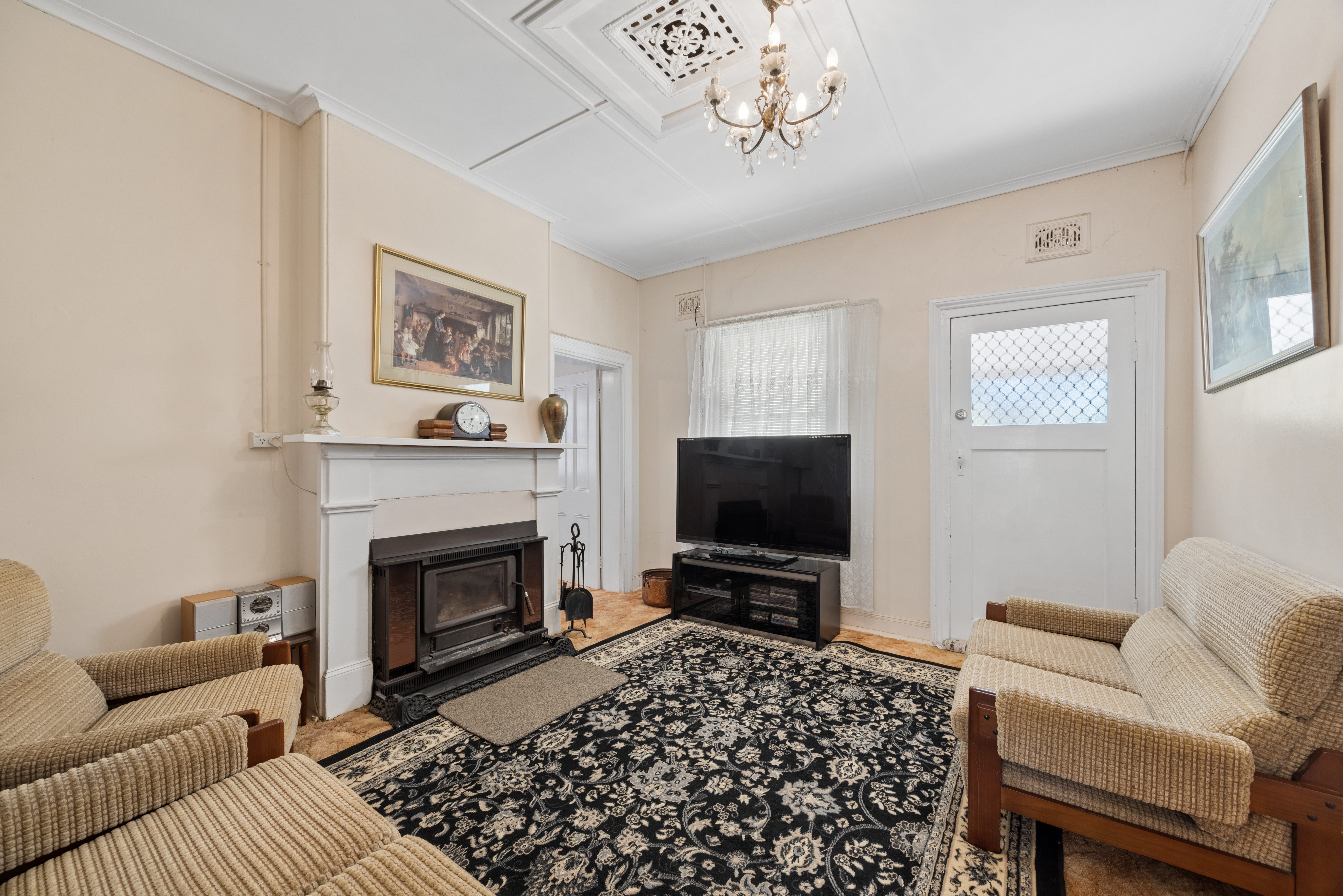 4334 Olympic Highway — photo 8 of 21