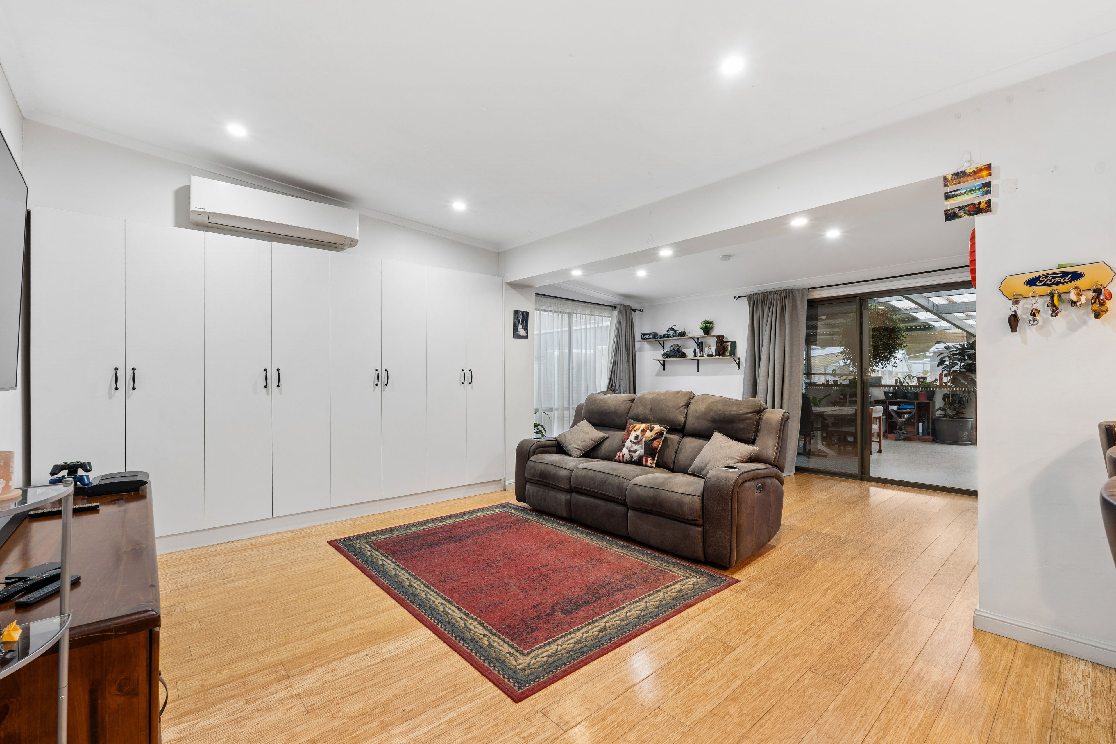 10 Myall Avenue — photo 8 of 25