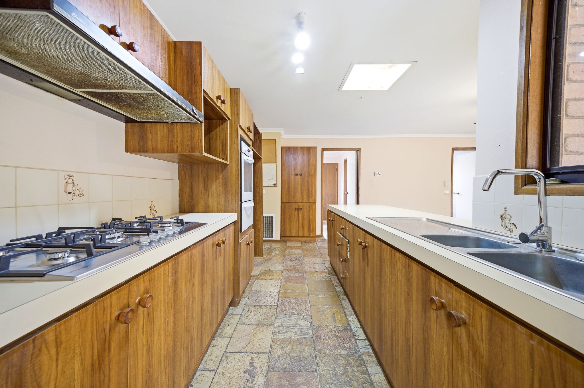 10 Rialto Avenue, Cranbourne North, VIC 3977