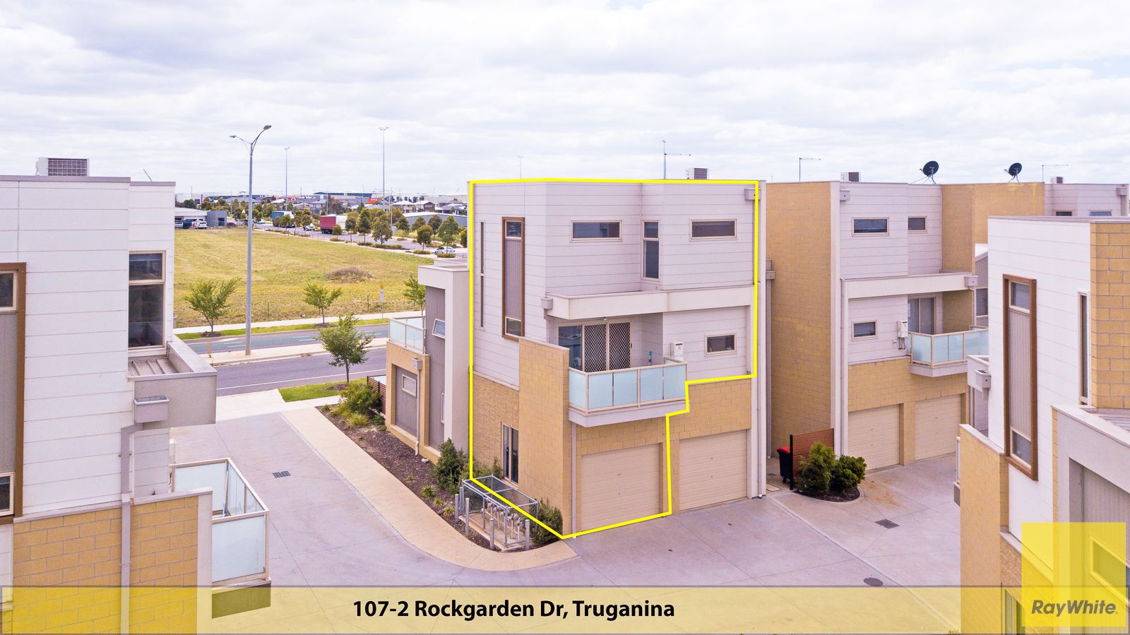 2 Rockgarden Drive, Truganina VIC 3029