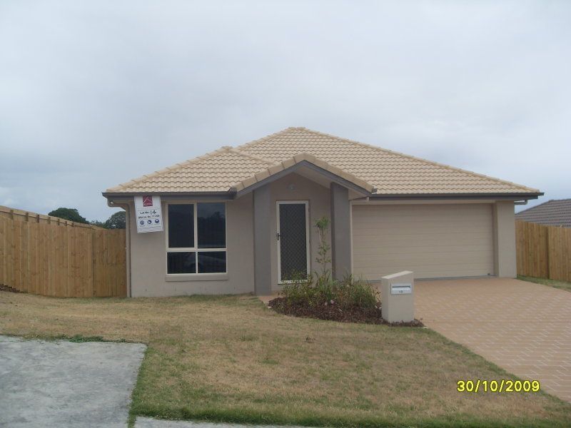 19 Leitzow, Redbank Plains, QLD 4301
