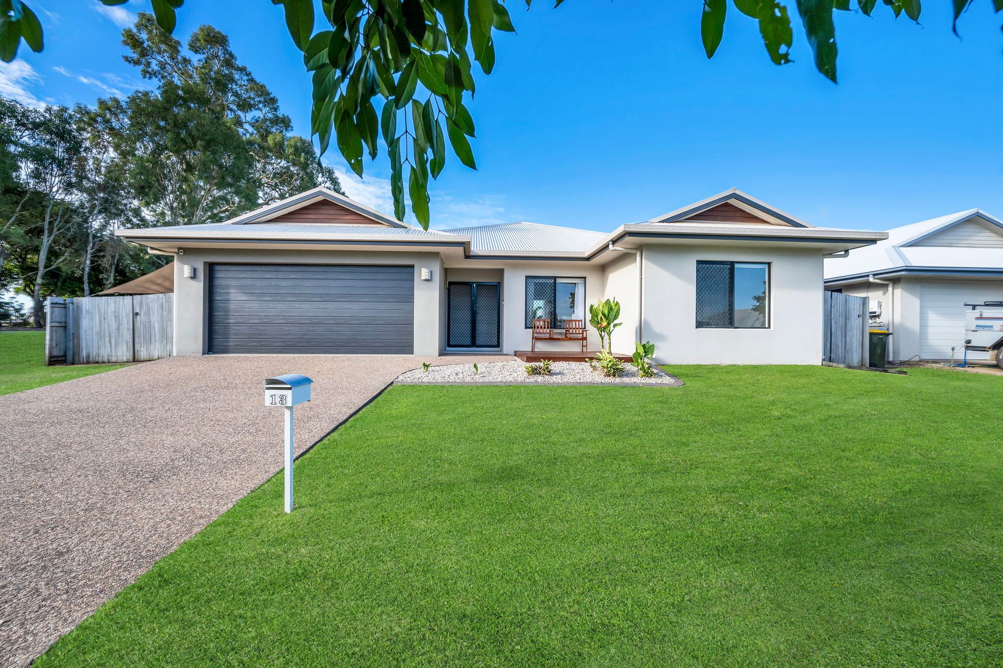 13 Lochern Way, Bushland Beach, QLD 4818