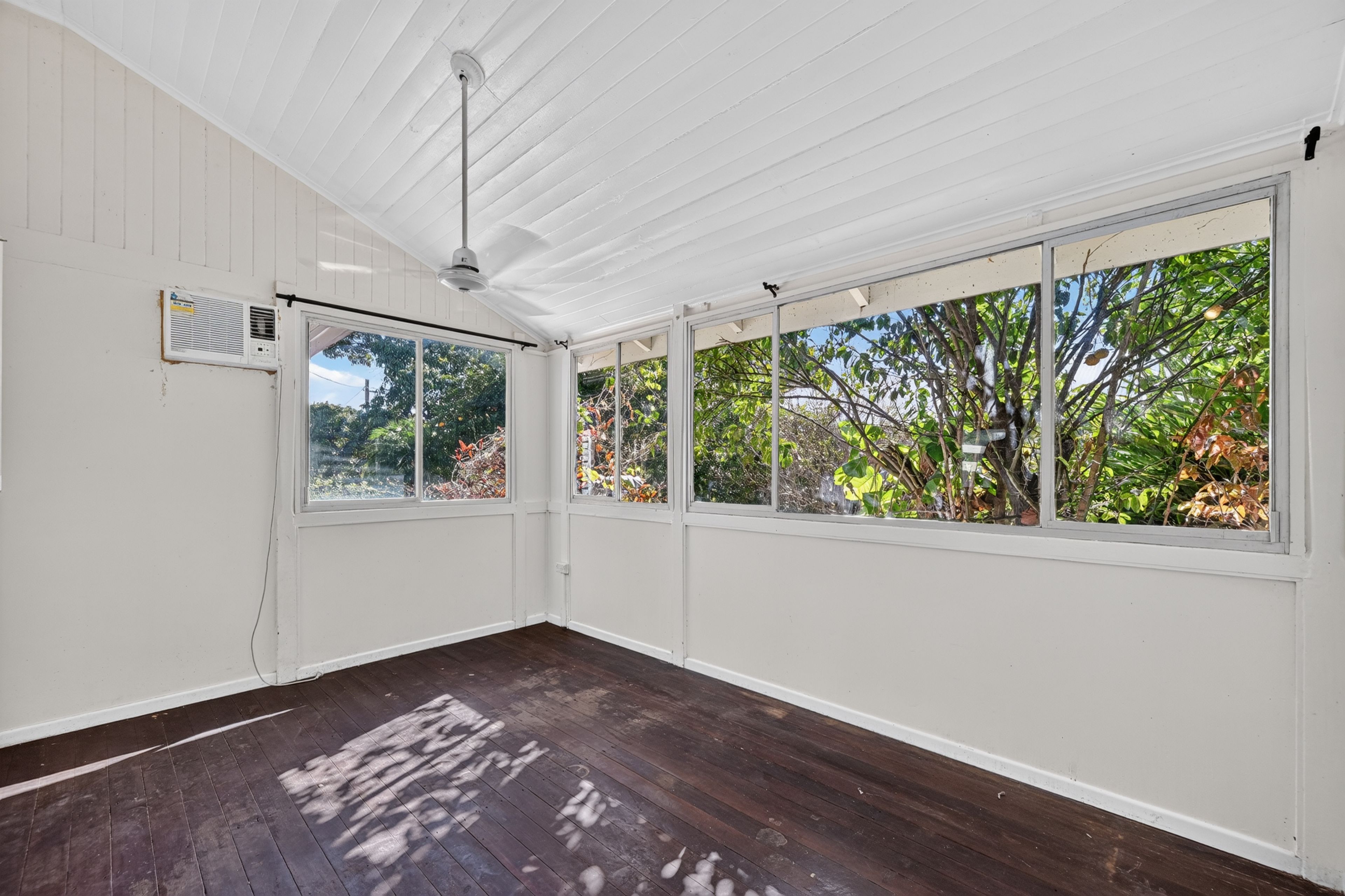 77 Stagpole Street — photo 8 of 18