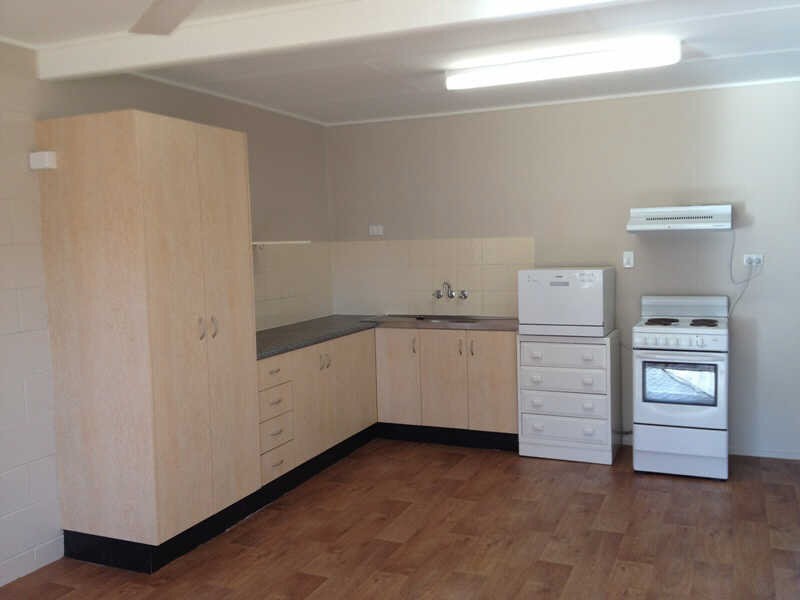 1/4 Old Airport Drive, Emerald, QLD 4720