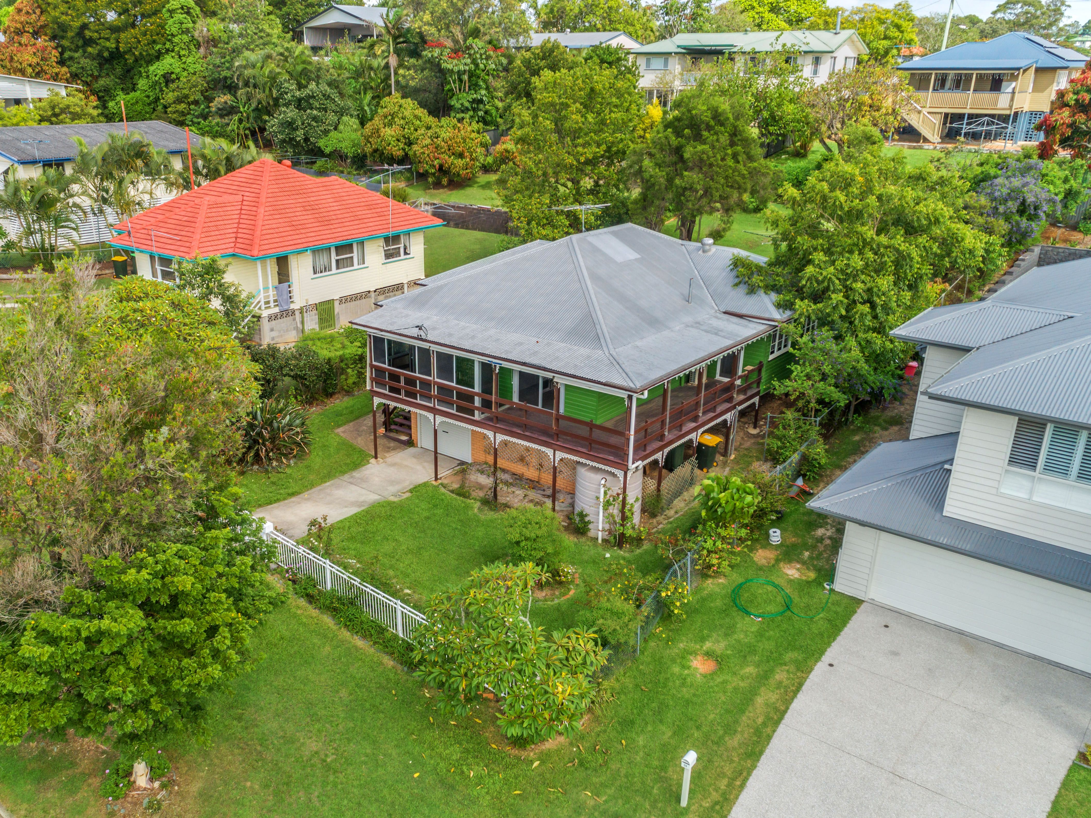 20 Jasper Street, Holland Park, QLD 4121