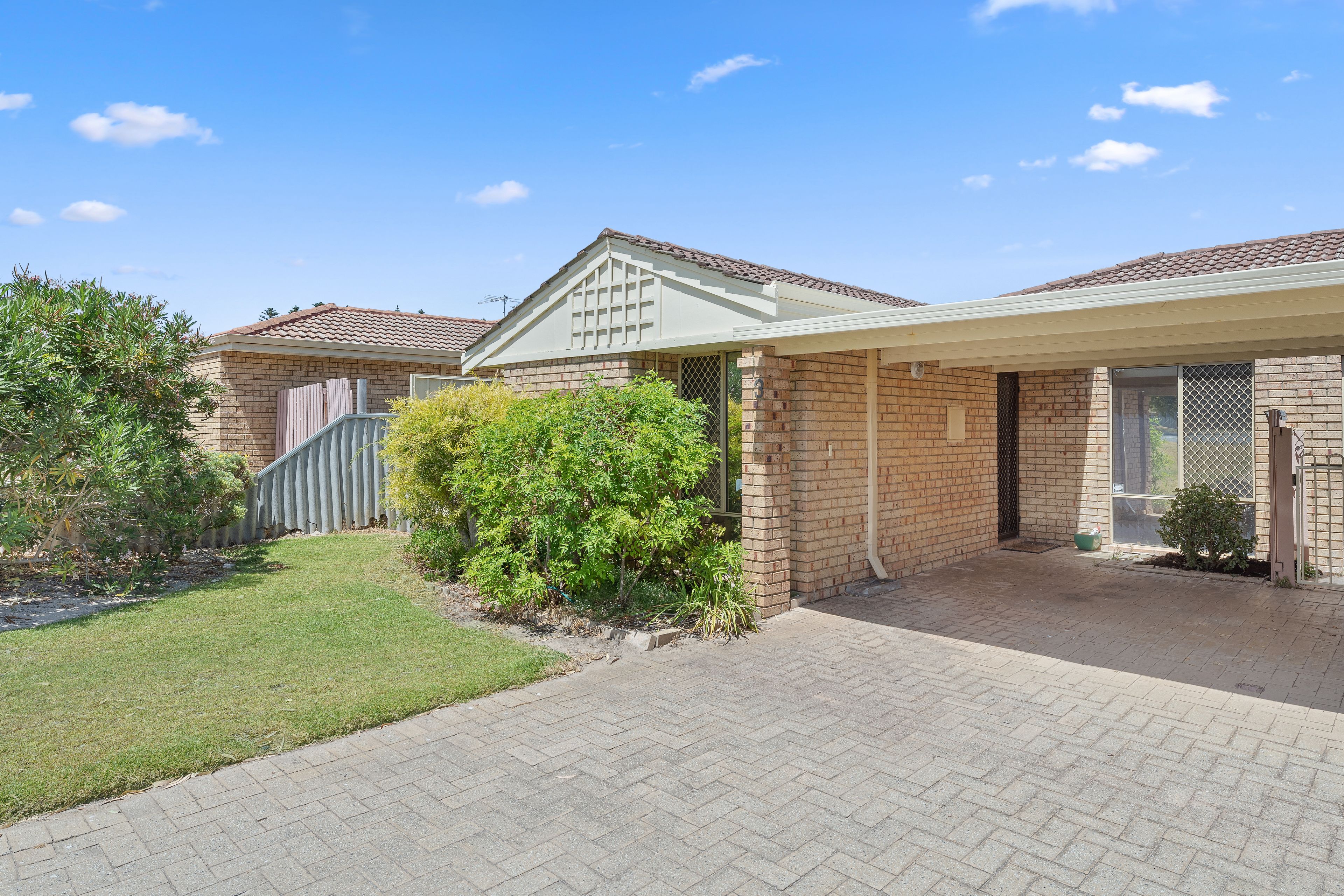 94 Simpson Avenue, Rockingham WA 6168